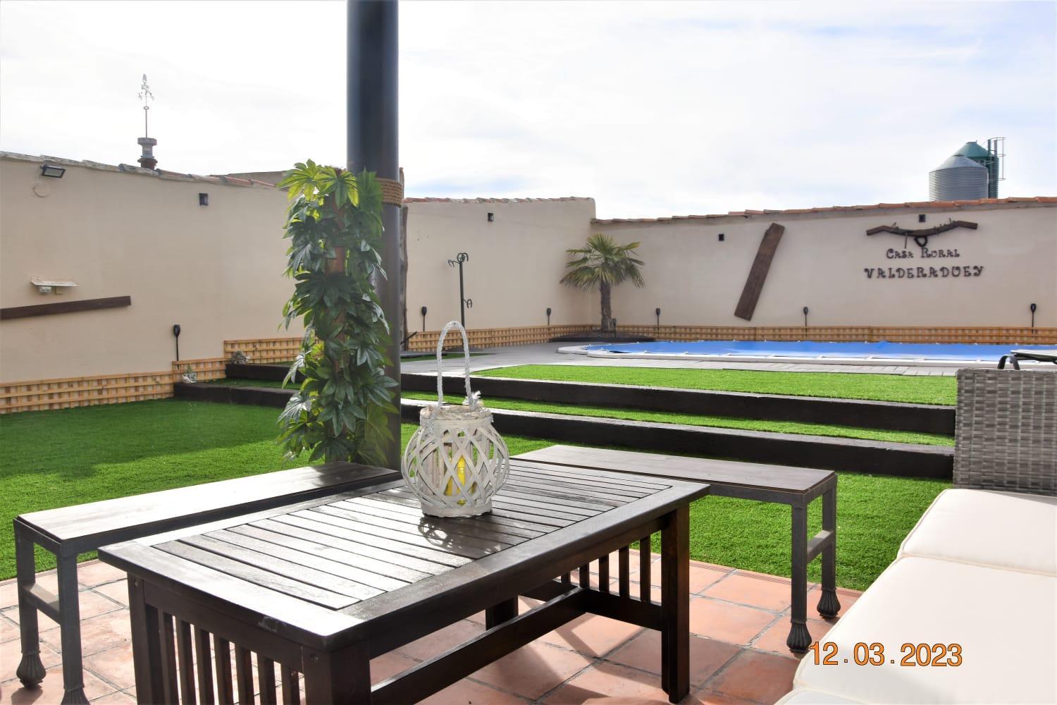 casa rural valderaduey