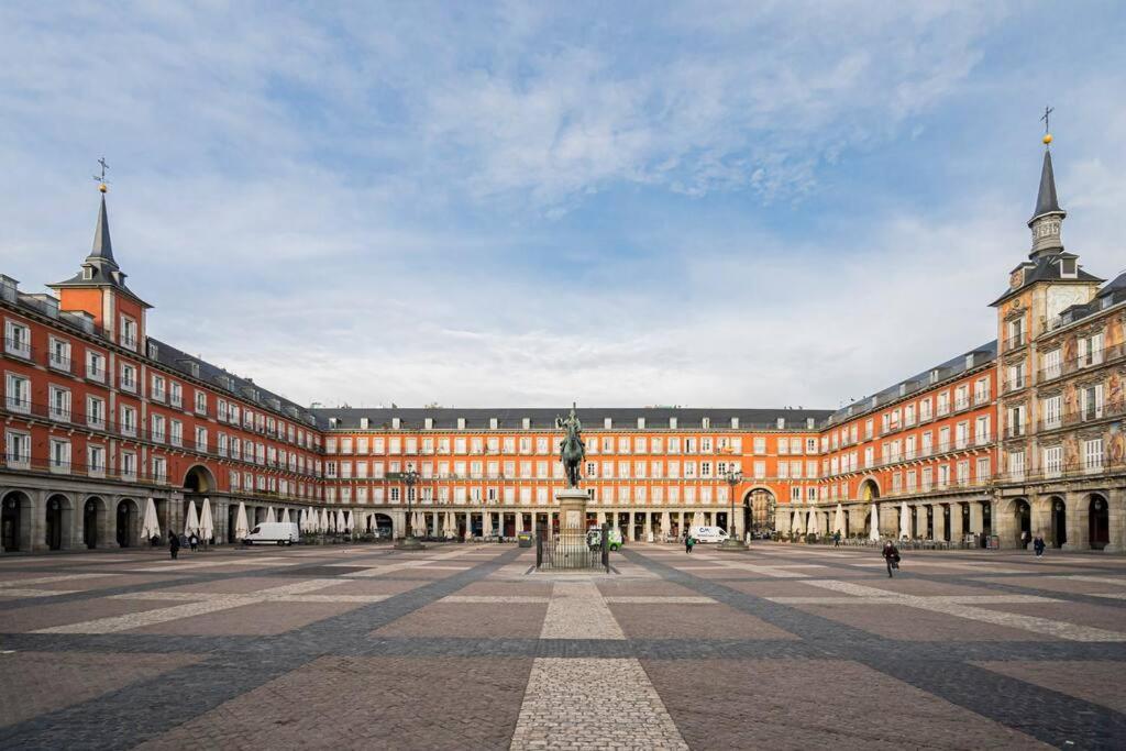 Zaragoza 9 Plaza Mayor view 3