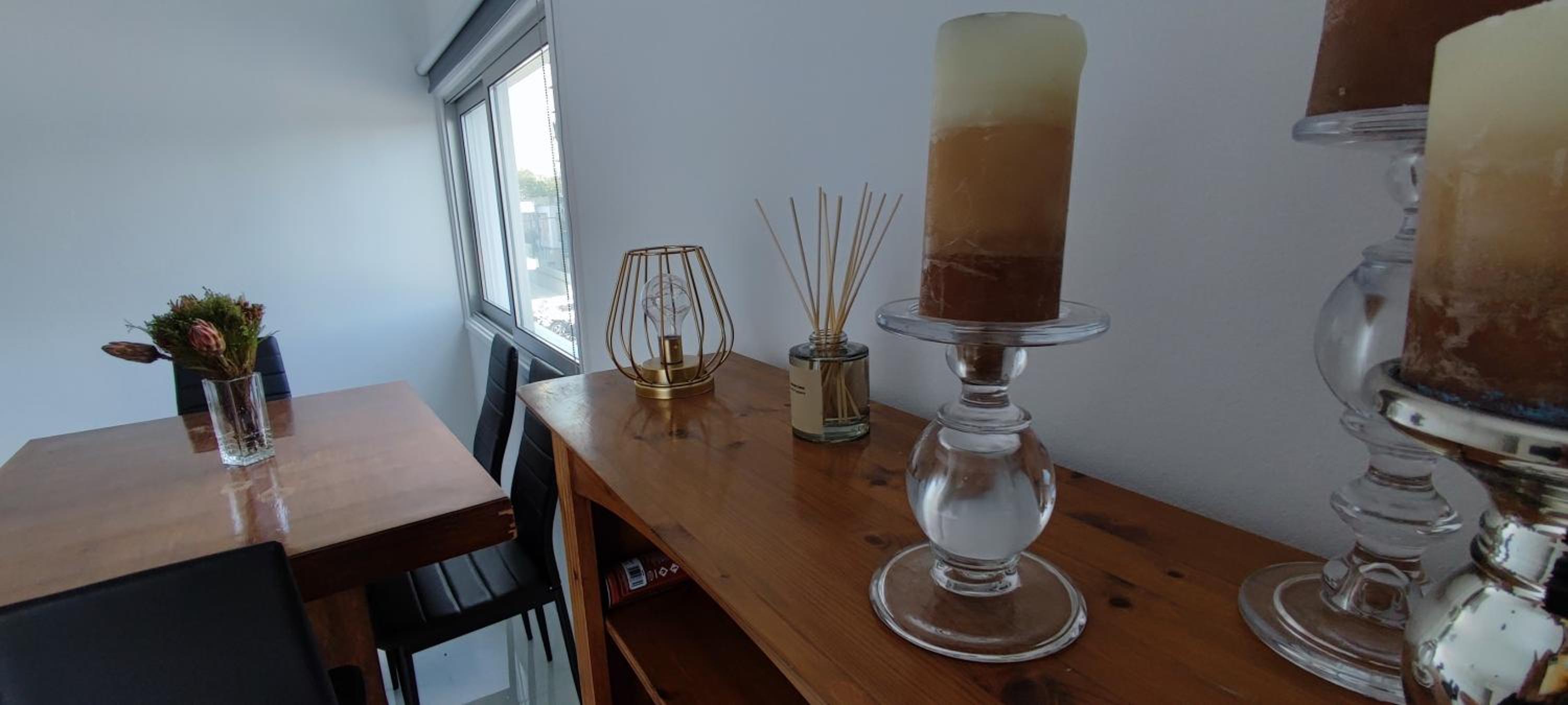 Ellas Modern Duplex City Center