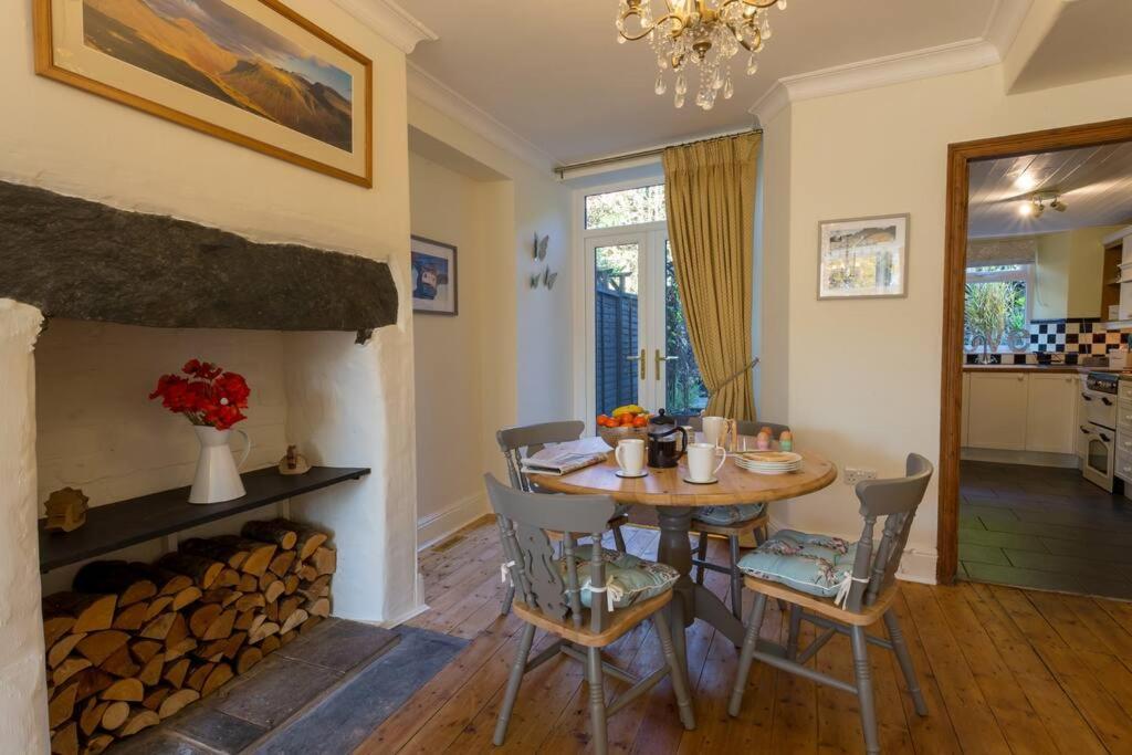 Holly Cottage