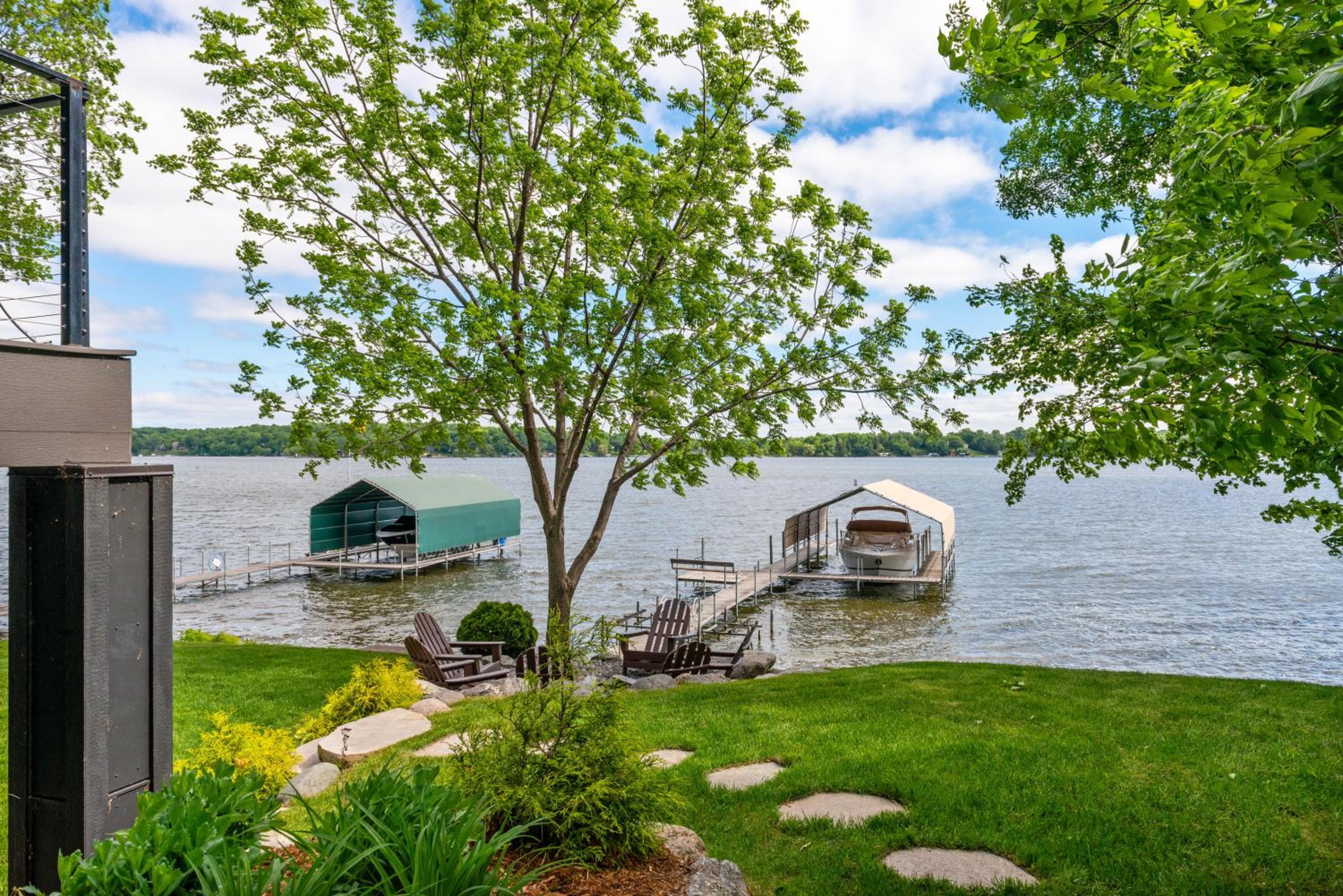 Lakefront Luxury view 5