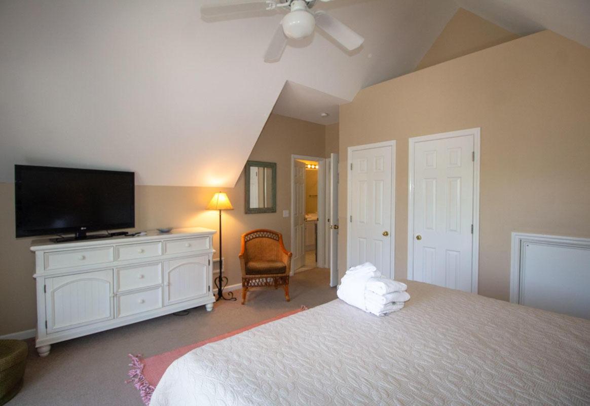 38 Davis Love view 5