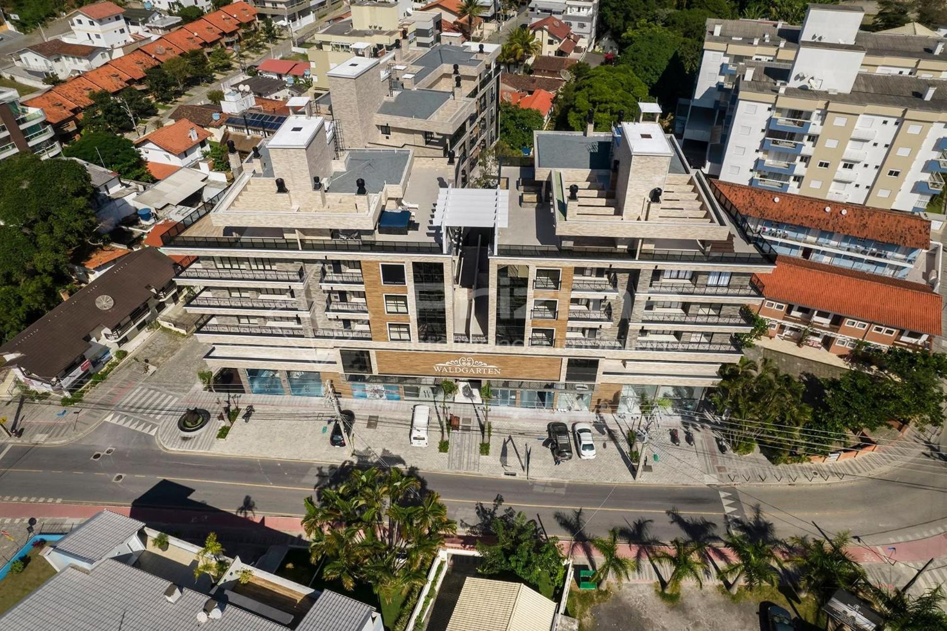 505 Bl 03 - WaldGarten Bombinhas - 50 m do Mar e Frente Avenida - Condomínio de Alto Padrão - Piscina - Academia - Salão de jogos