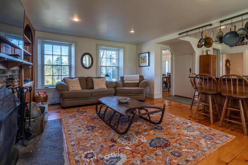 Beautiful Historic 4-Season Country Estate in Okemo Valley