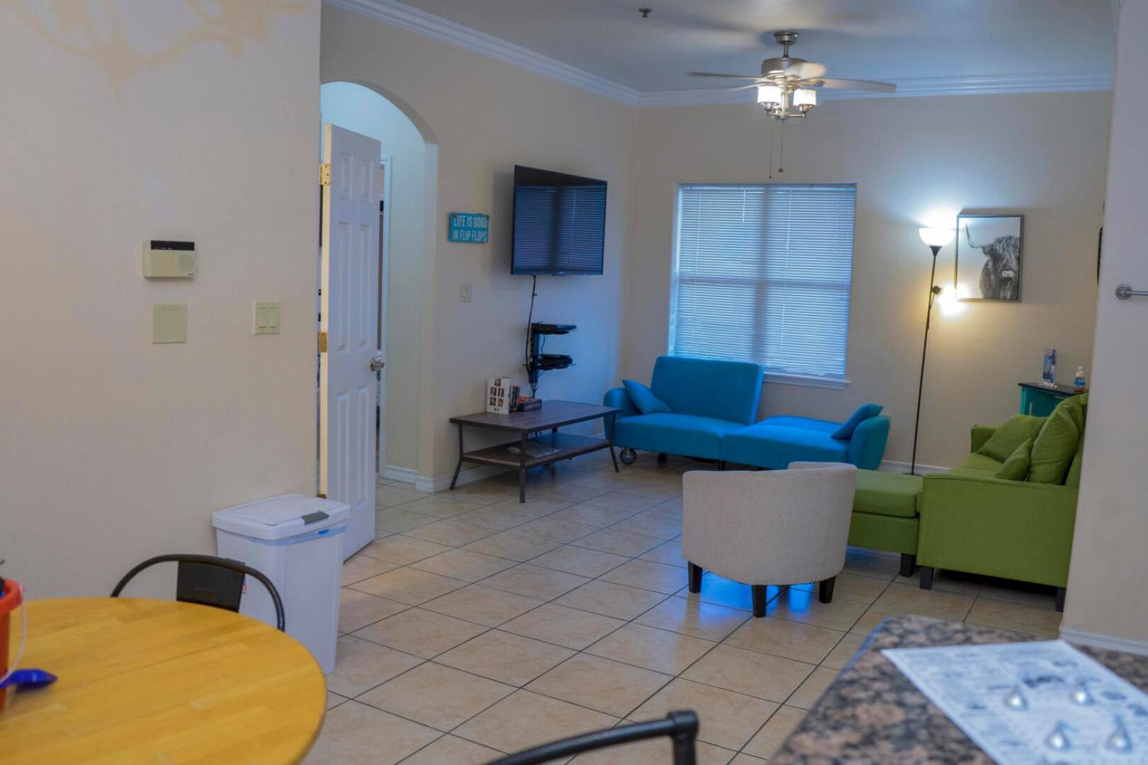 Clean Pool Walk to Beach - Pet Ok - Ground Floor view 3