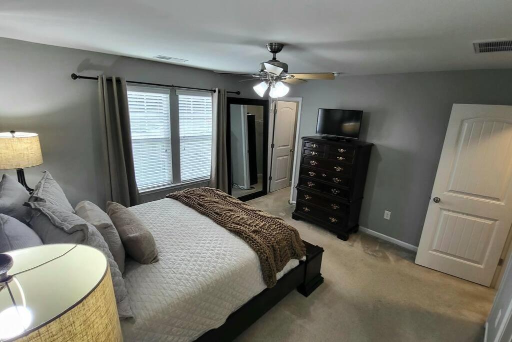 Mackintosh Townhome view 3