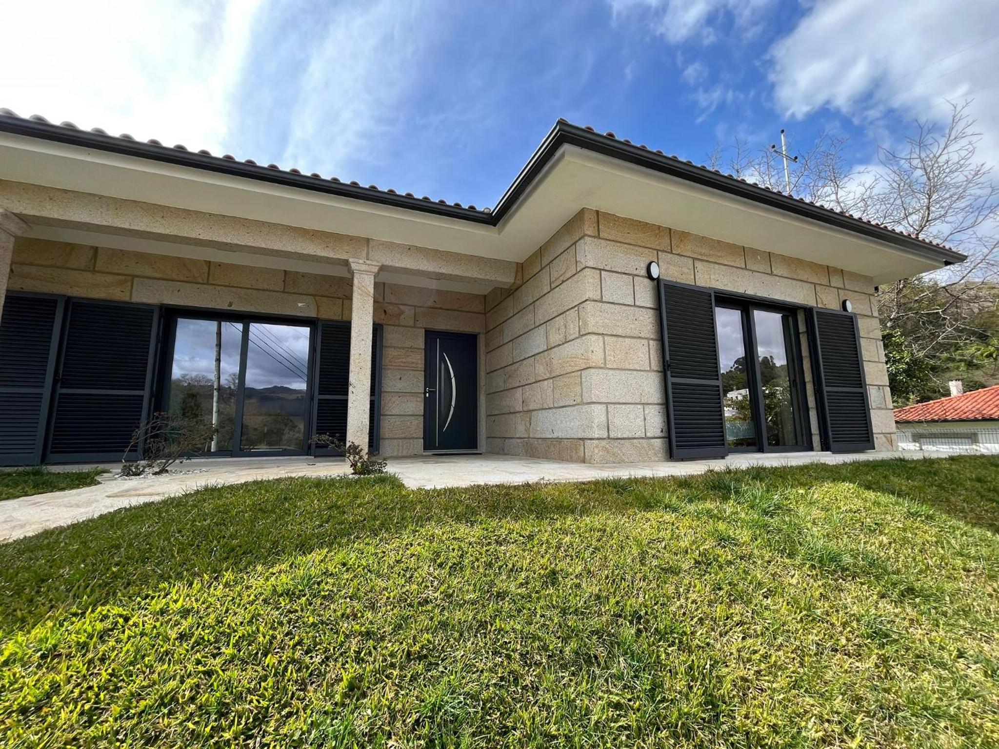 Casa da Falperra view 2