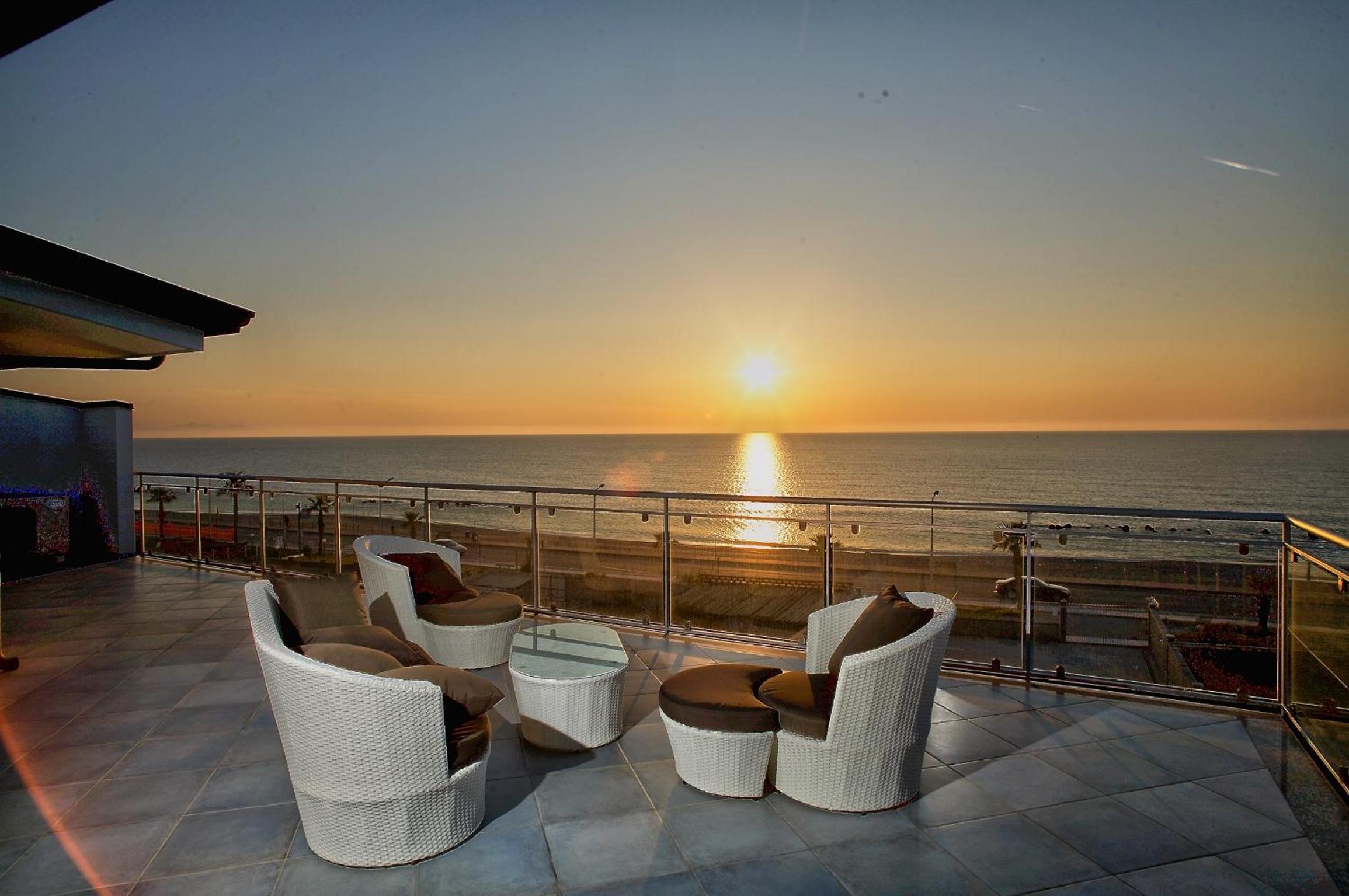Terraces d'Orlando - Family Apartments with Sea View and Pool