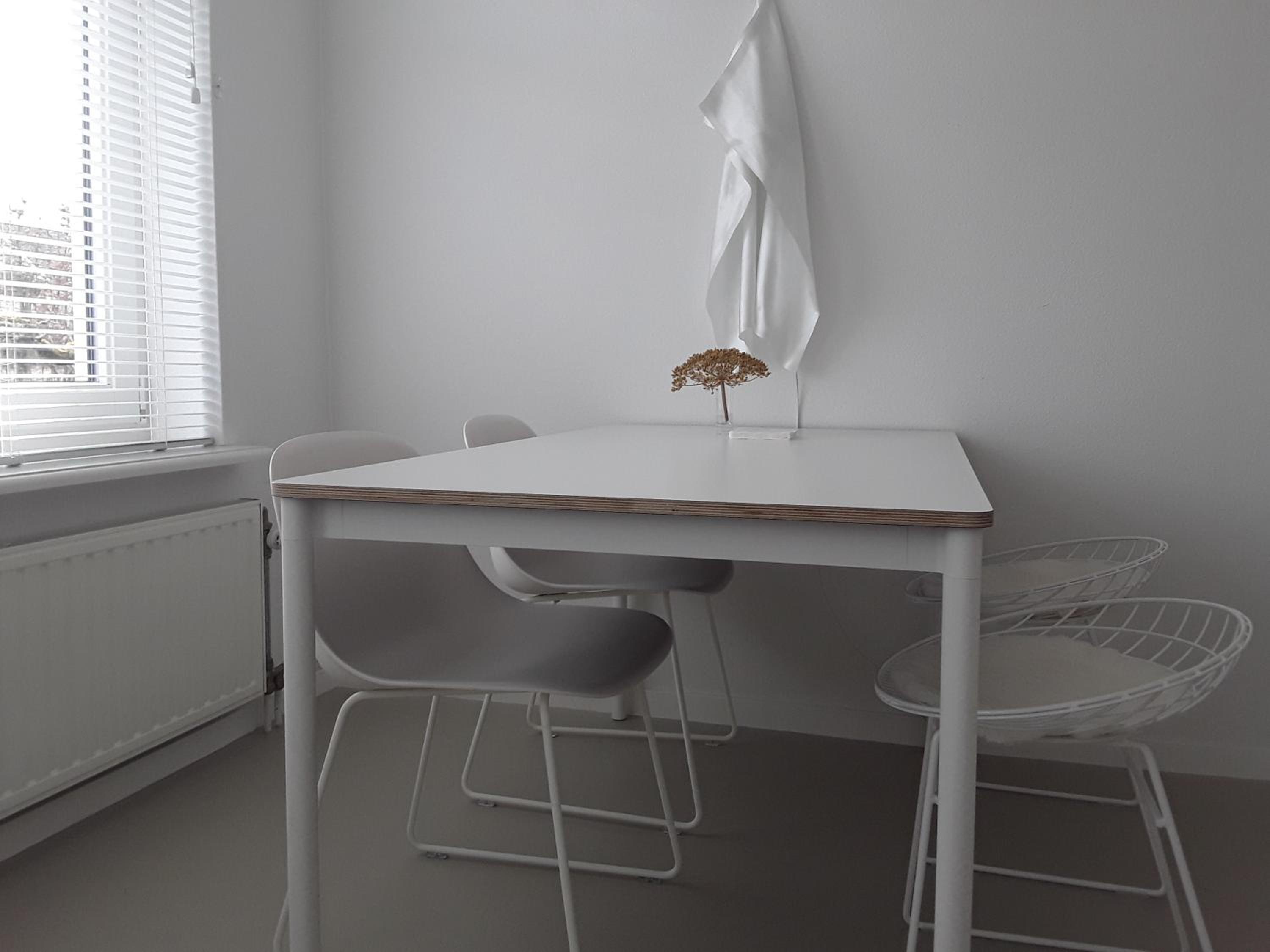 Hotel Maan B&B + Galerie - Image 1