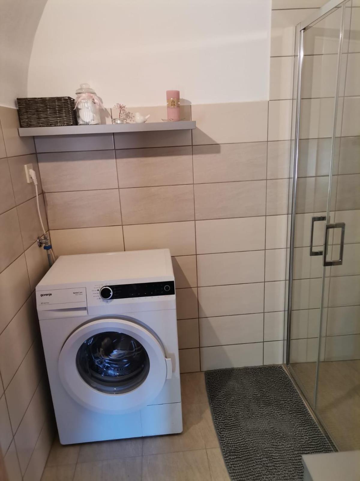 Chaloupka v Pošumaví