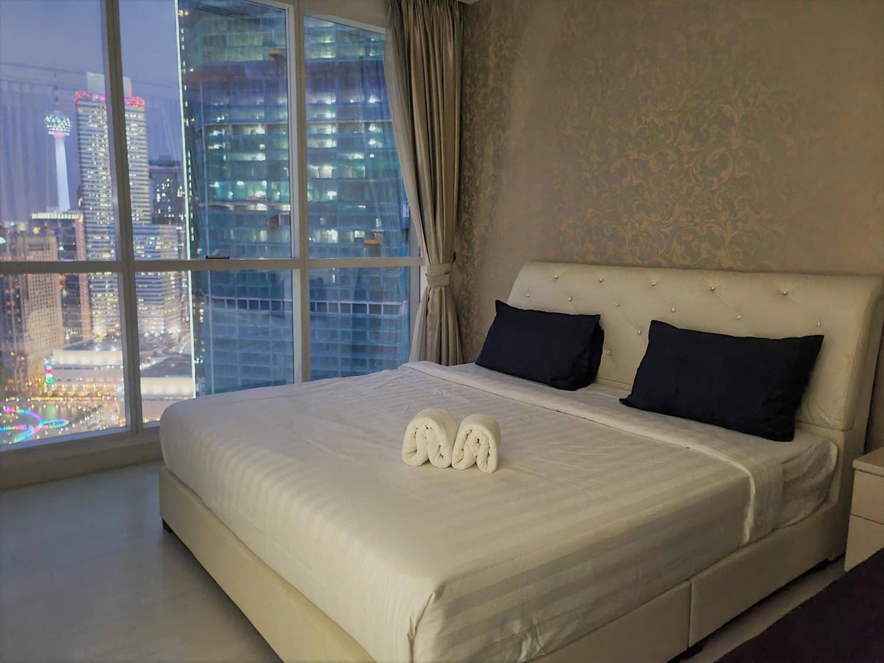 KLCC Binjai 8 Premium Soho Apartment by Sarah's Lodge