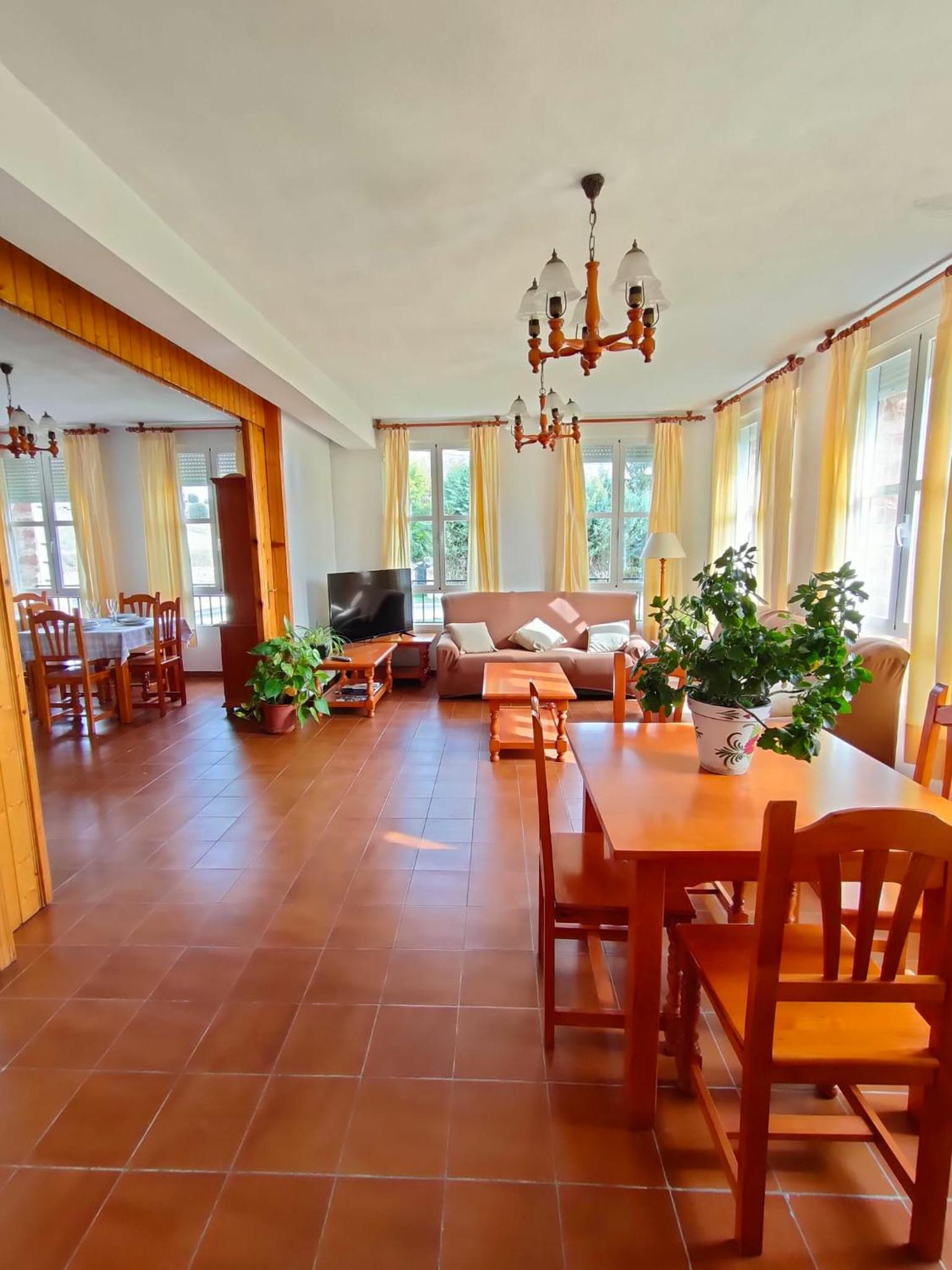Casa Rural Cuevas de Longarza