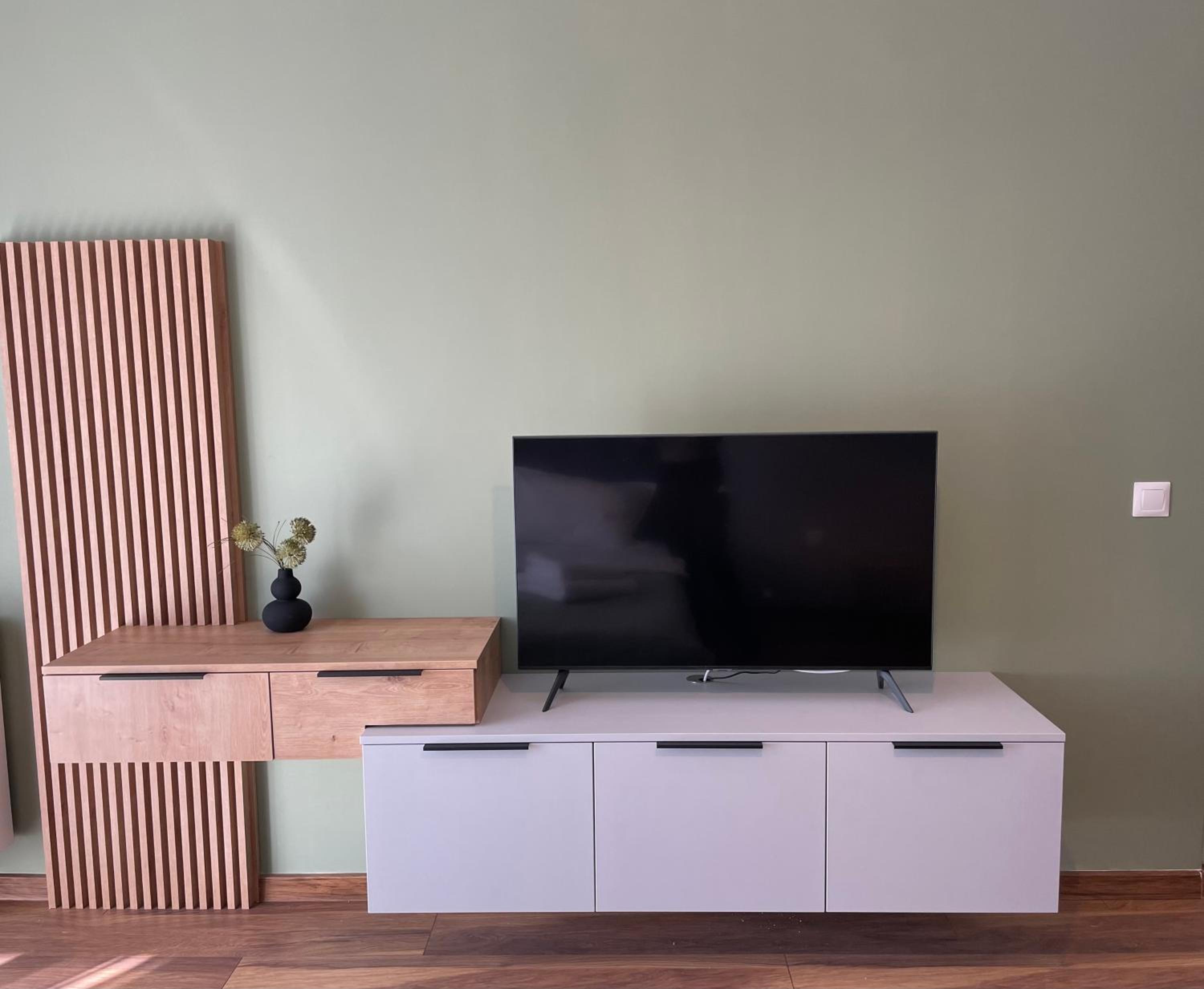 Minimalist 3 Studio Brasov