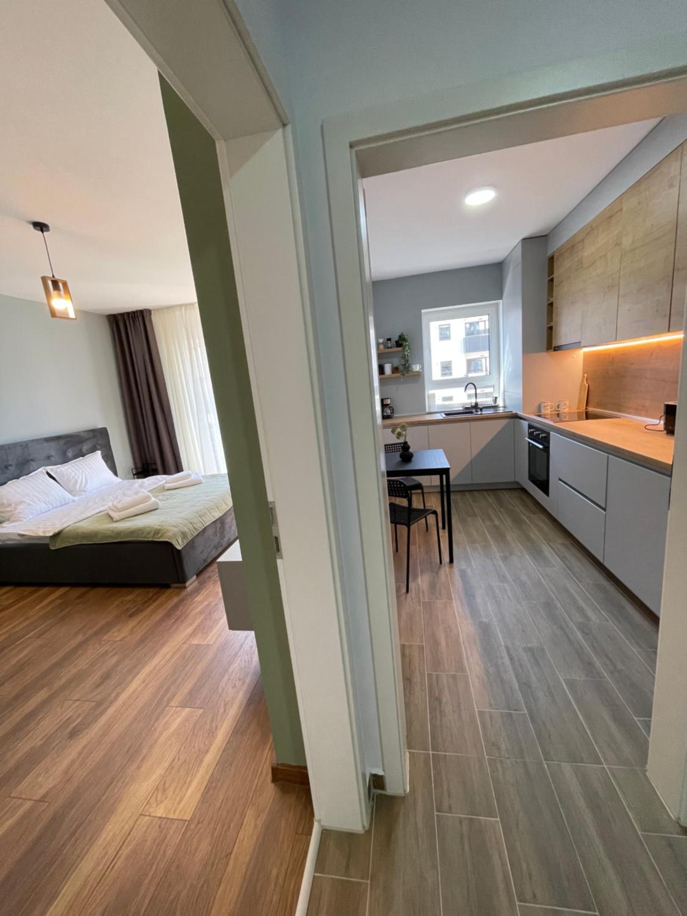 Minimalist 3 Studio Brasov