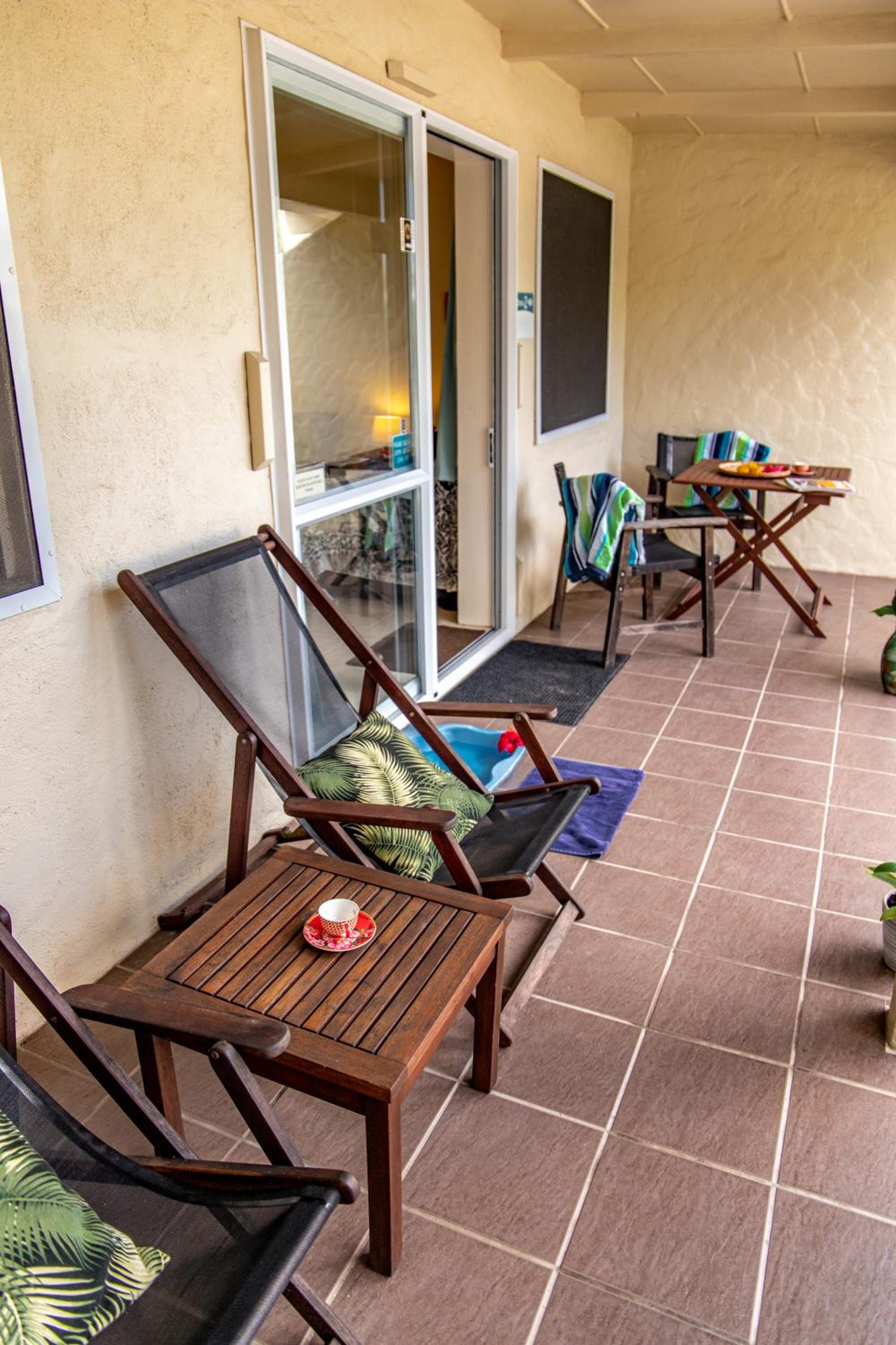 Coral Sands Apartments