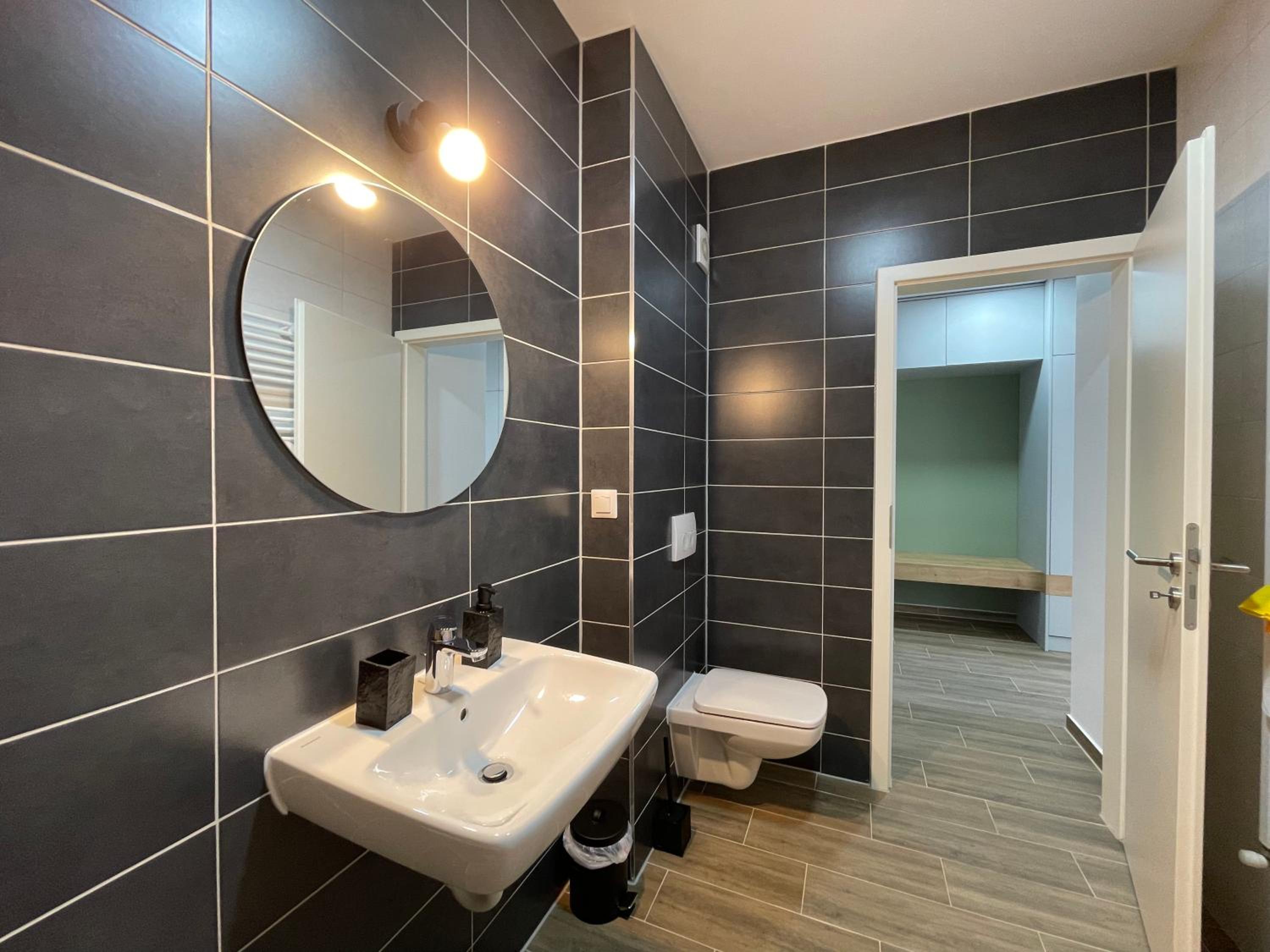 Minimalist 3 Studio Brasov