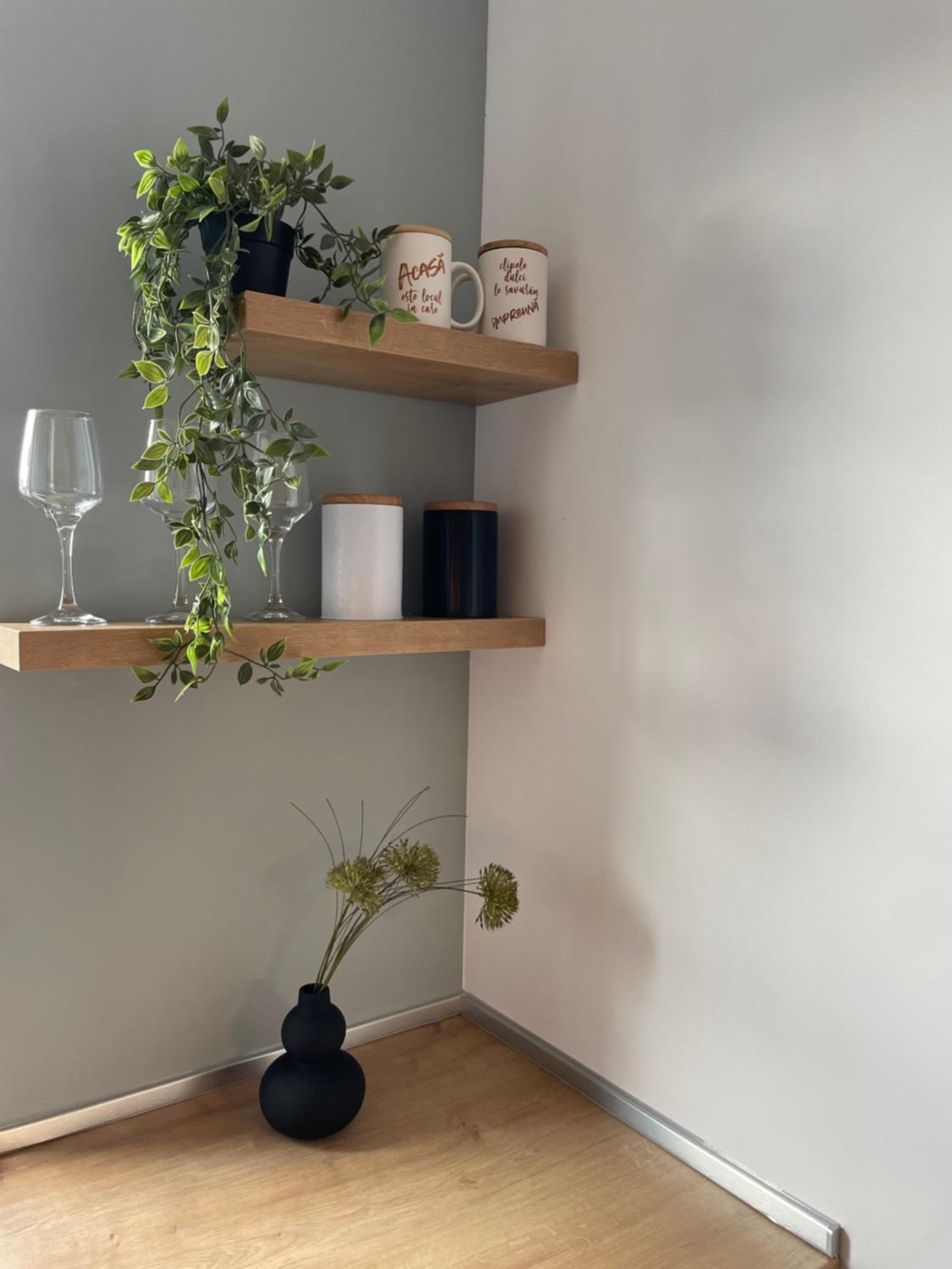 Minimalist 3 Studio Brasov
