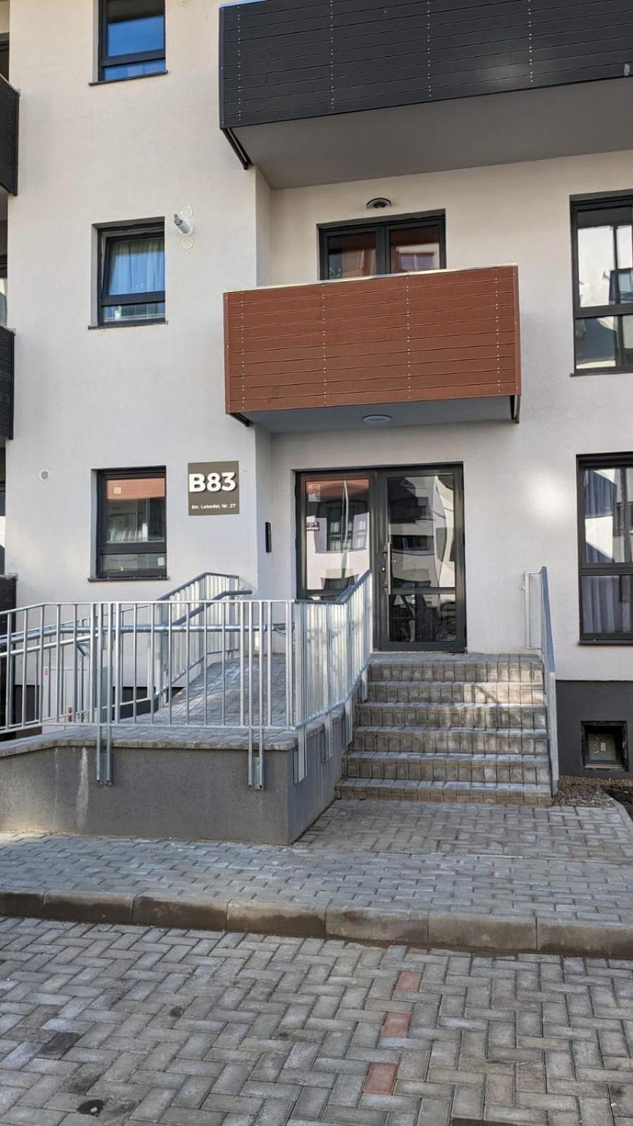 Minimalist 3 Studio Brasov