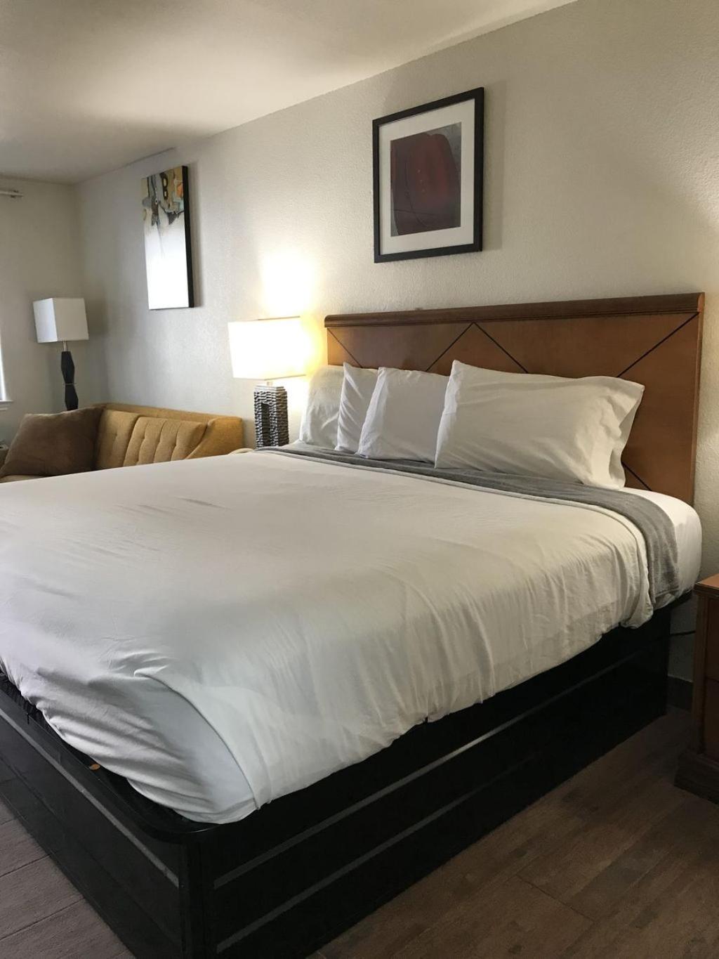 Cedar Creek Inn - Property Image 26