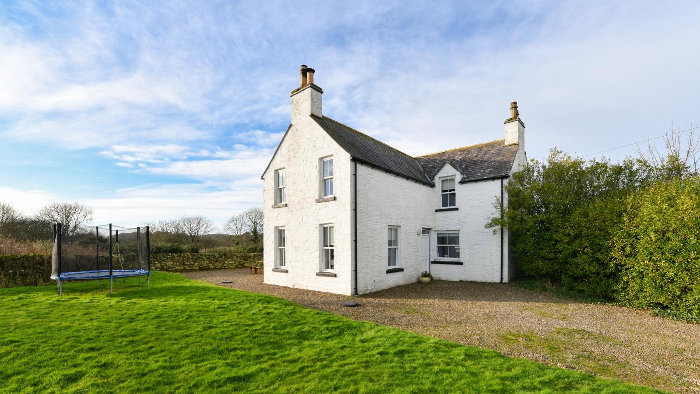 Longhill Farmhouse view 2