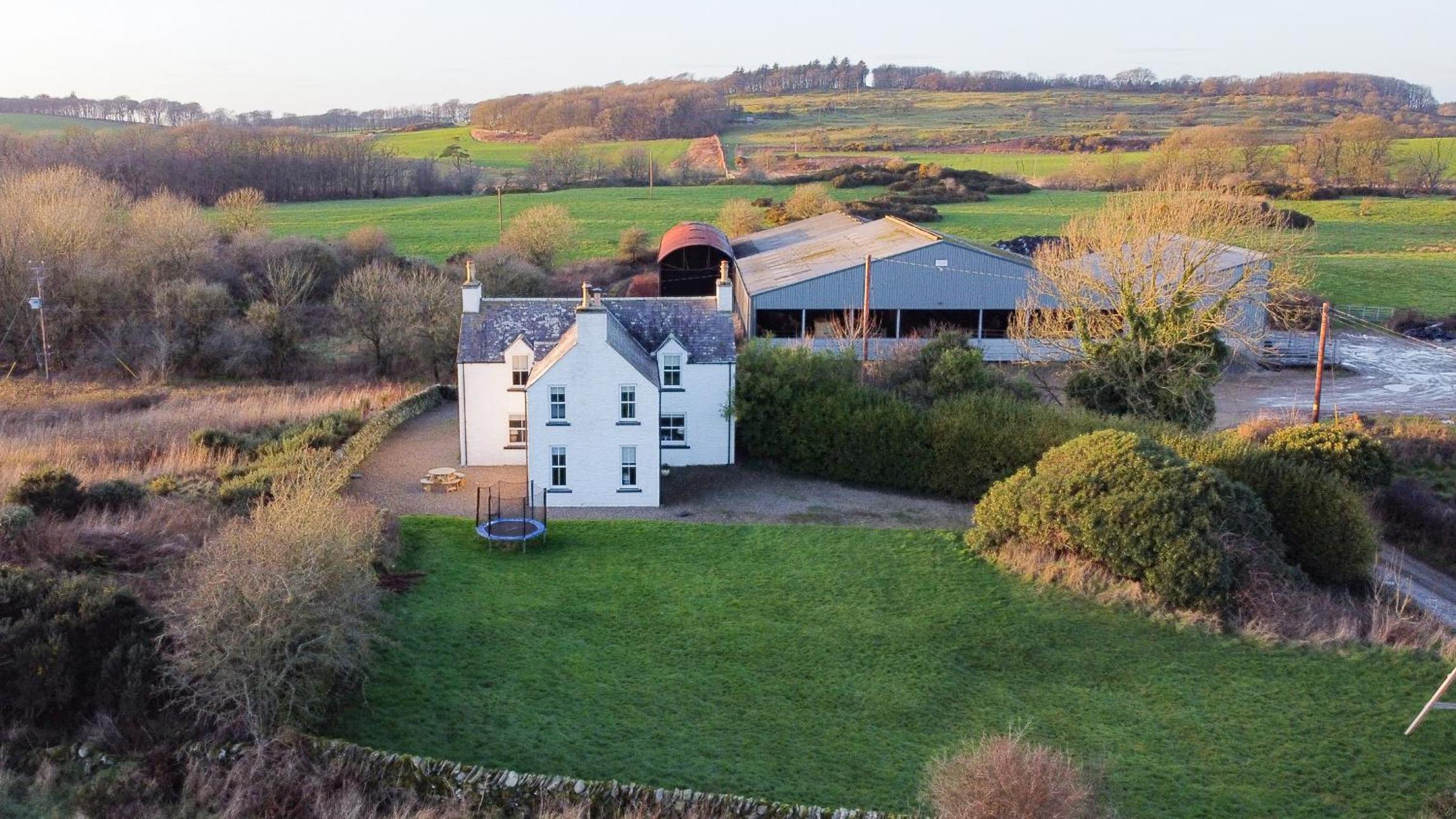 Longhill Farmhouse view 4