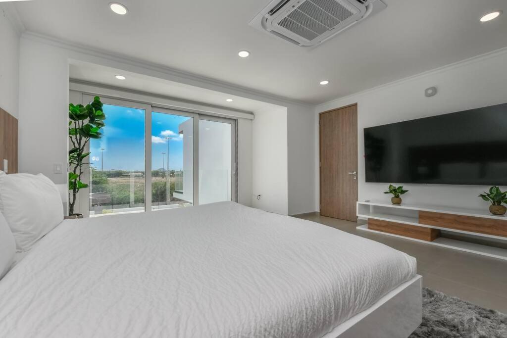 New 5BR 3BA Villa Biba Dushi 3-min EAGLE BEACH