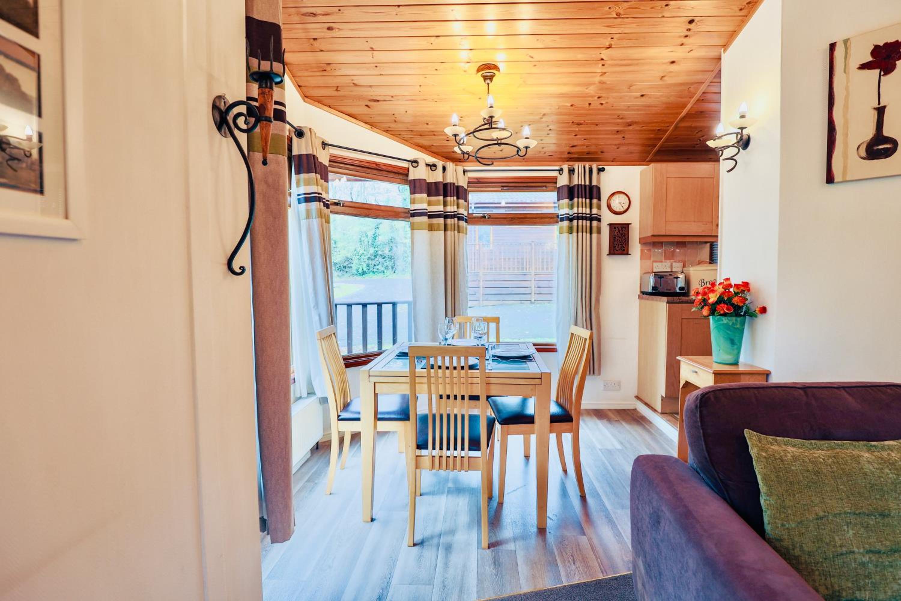 Rustic Fawn Lodge - Finlake Spa Reaort - Devon Holiday view 4