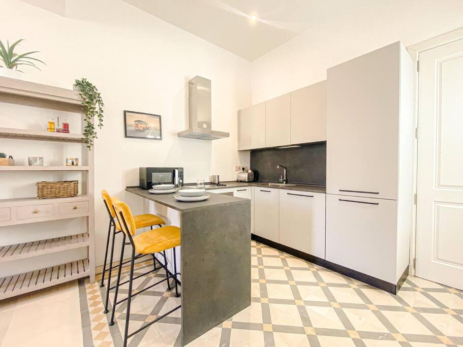 Smart Studio 1a - 'Sacre Cuor' Sliema - By Solea view 4