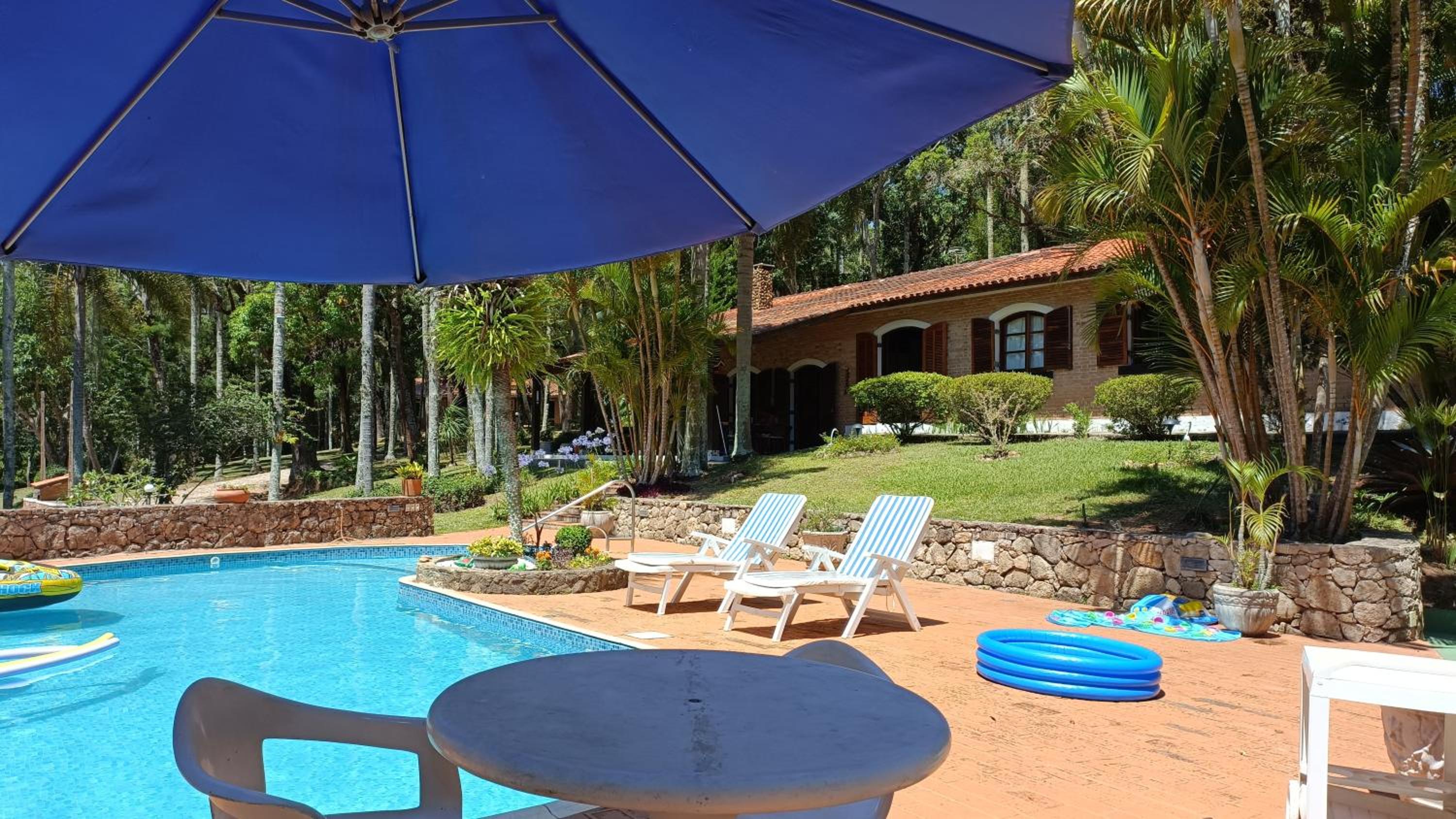 Casa de Campo em Ibiúna de frente para represa