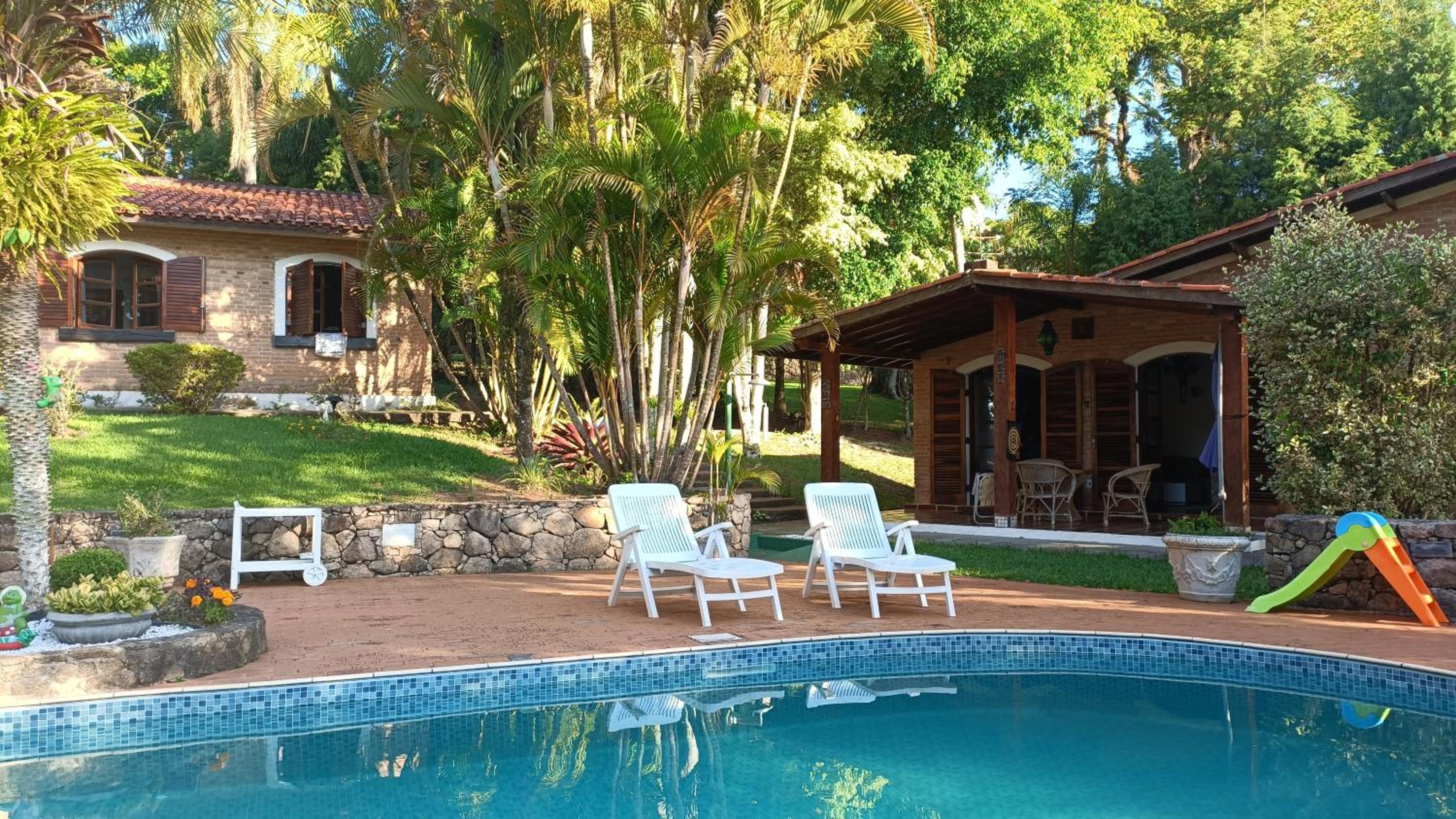 Casa de Campo em Ibiúna de frente para represa