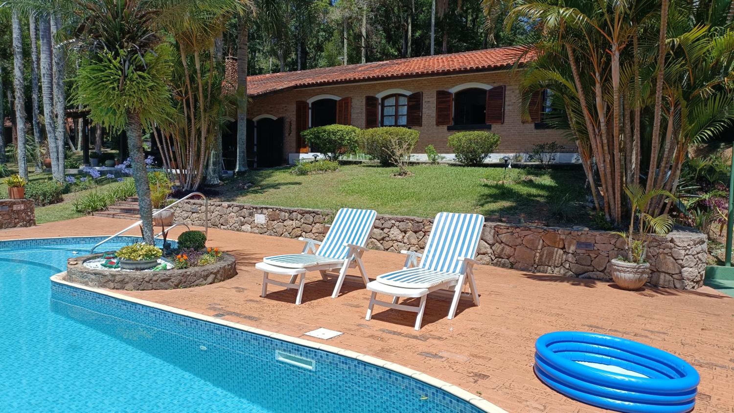 Casa de Campo em Ibiúna de frente para represa