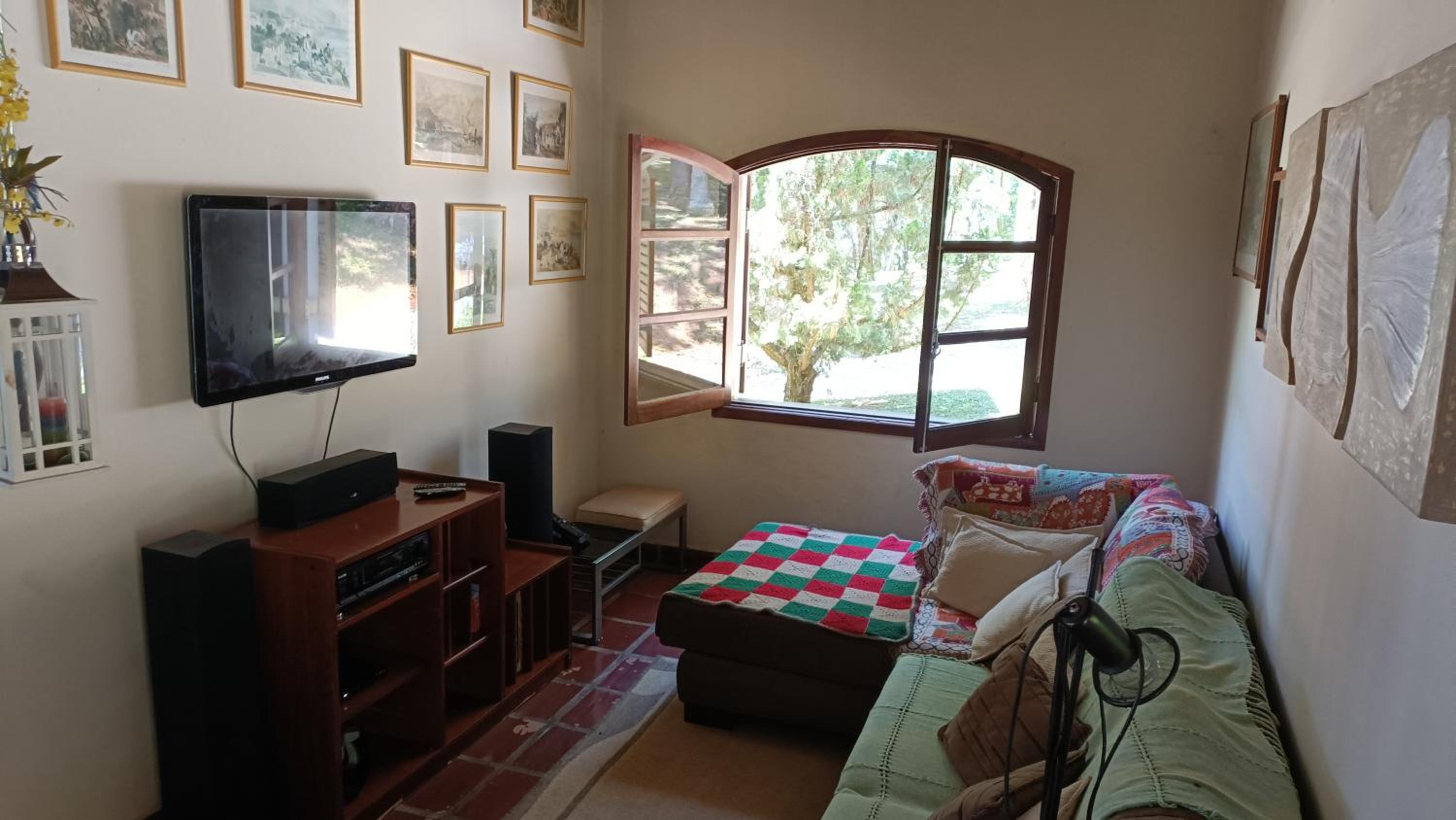 Casa de Campo em Ibiúna de frente para represa