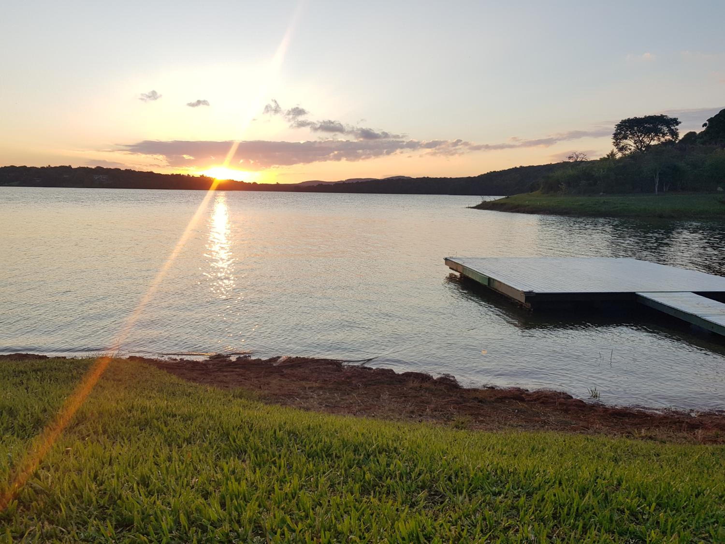 Casa de Campo em Ibiúna de frente para represa