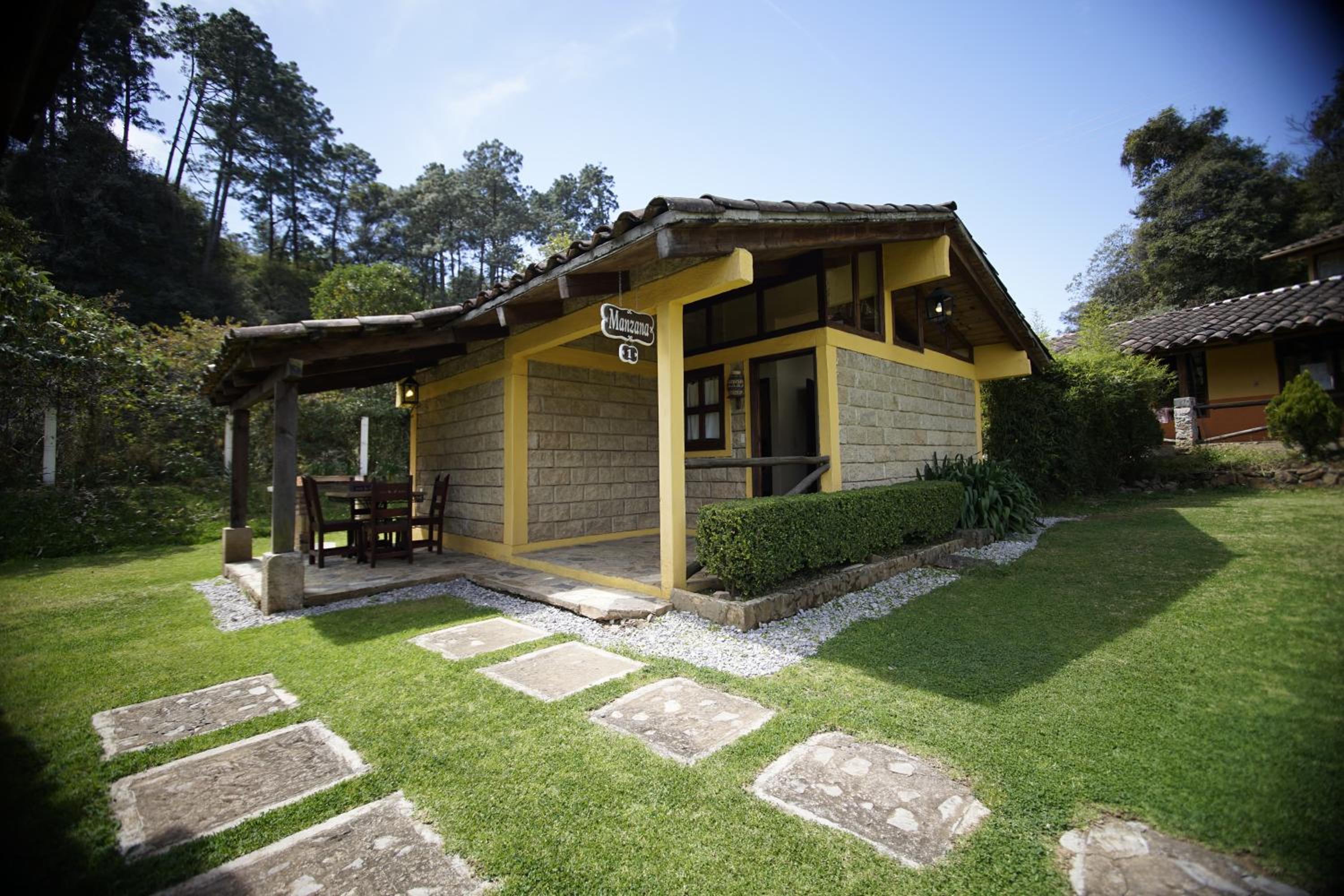 Hotel Cabañas La Cascada