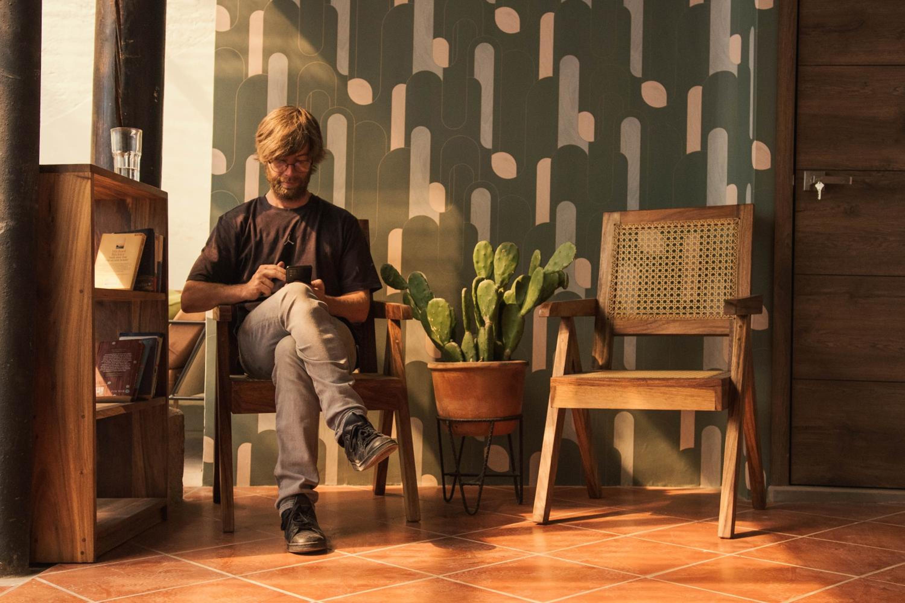 Flore Hostel