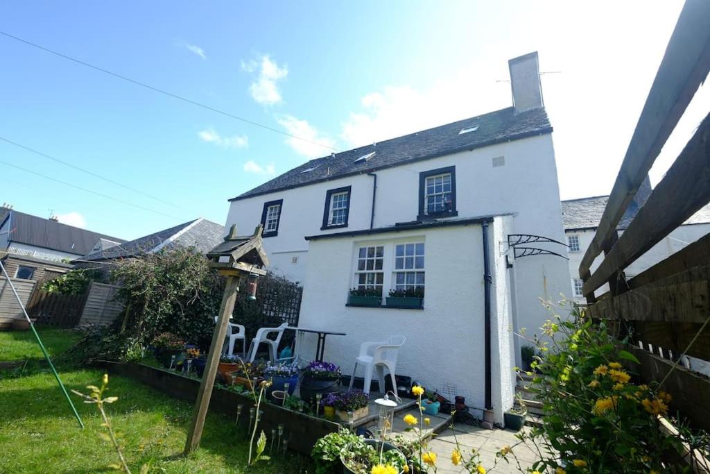 Cosy cottage flat view 3