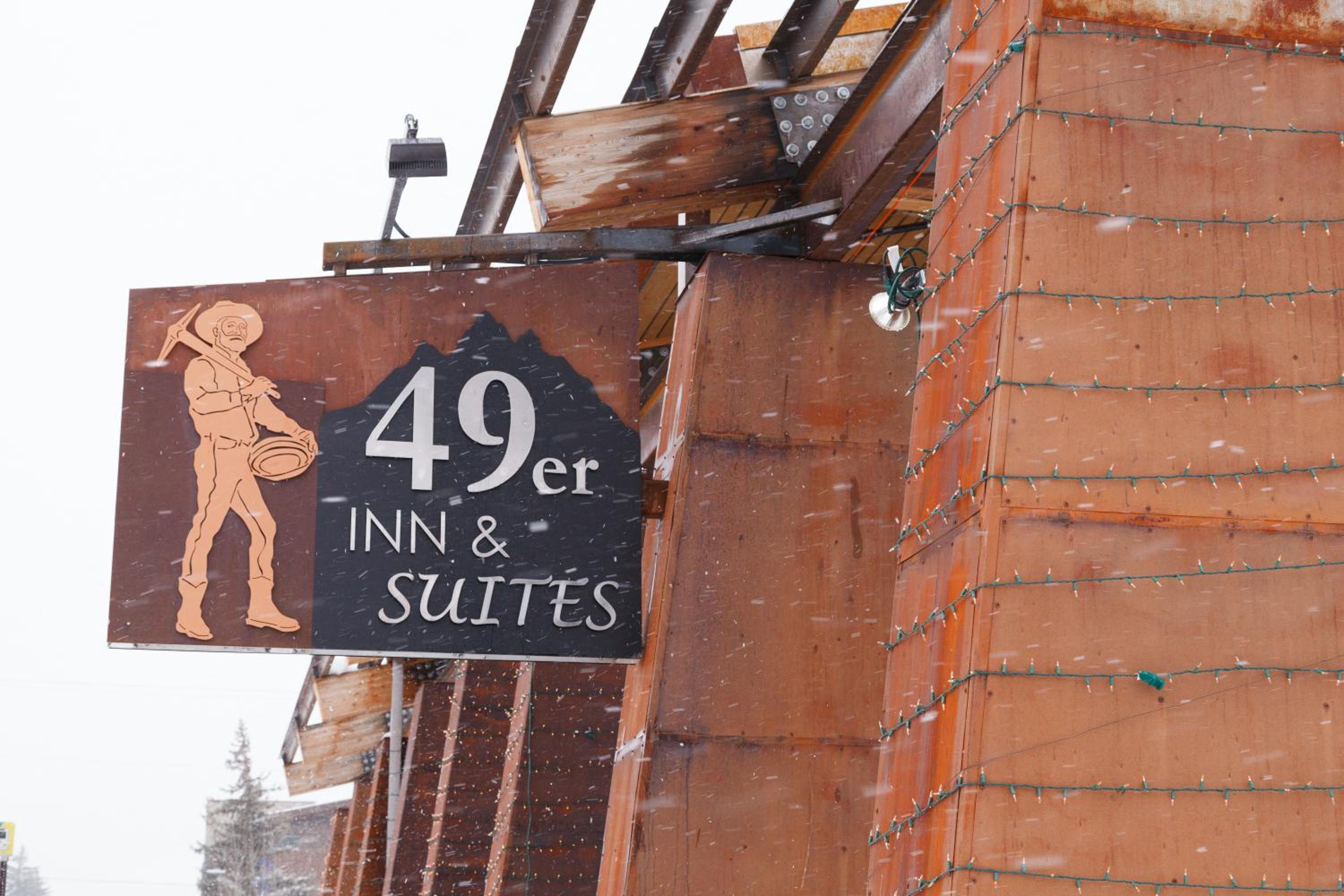 49'er Inn & Suites