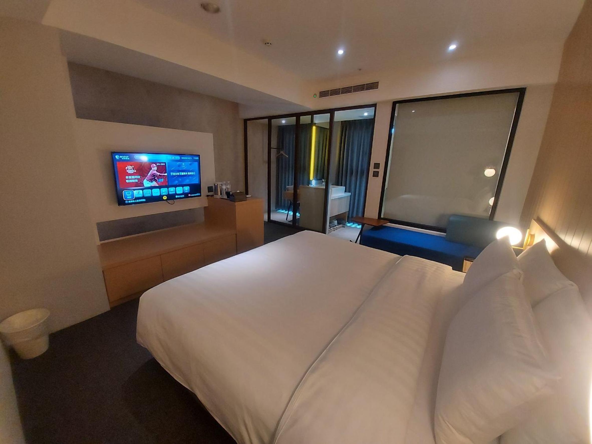 E Hotel view 2