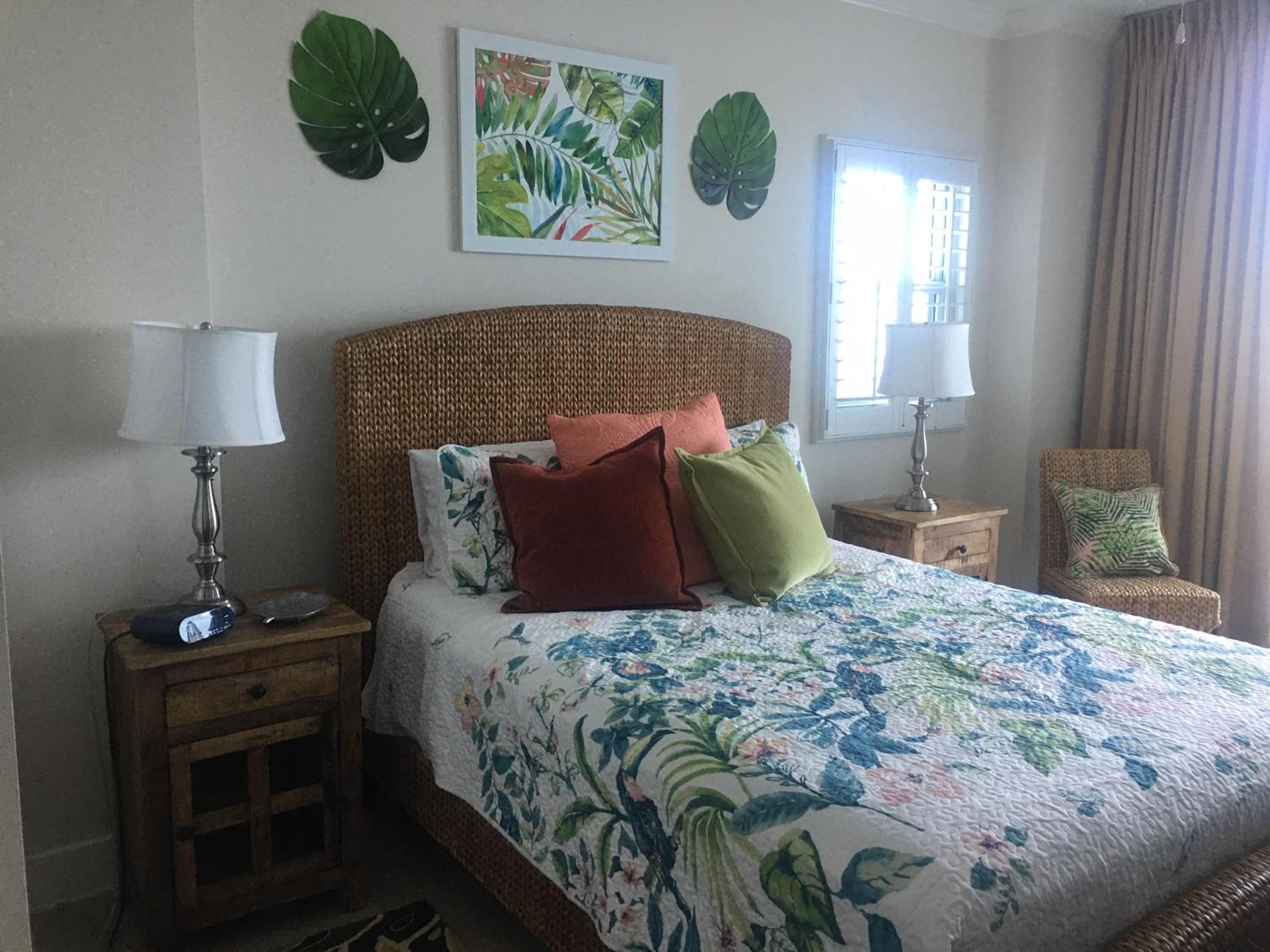 To Infinity And Beyond Charming 2 Bedroom With Courtyard Views Waterscape B514 view 3