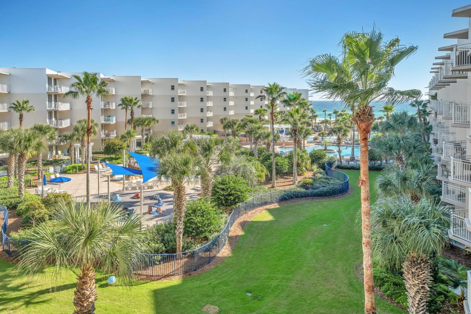 Incredible Courtyard Pools and Gulf Views Waterscape C506 Sleeps 10