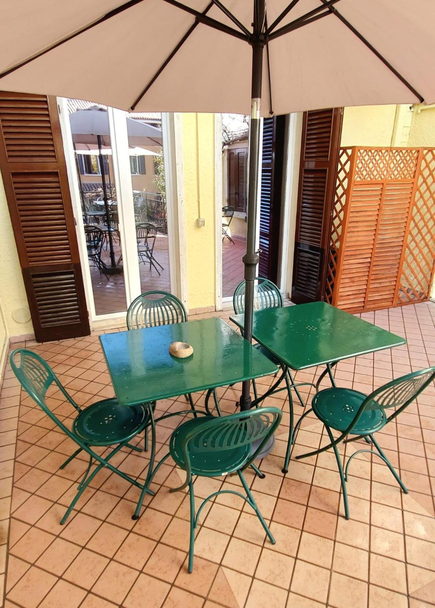 Al Glicine Apartments