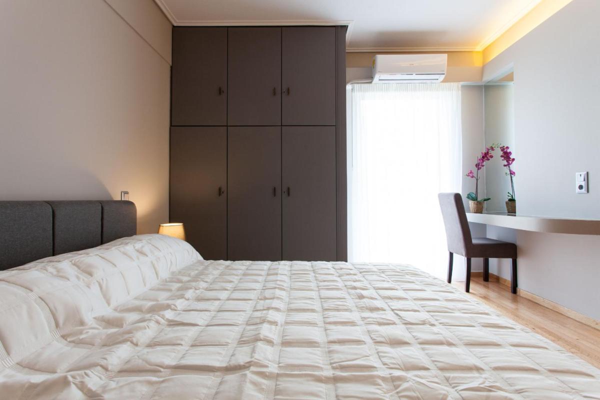 Deluxe 2 bdrm apartment in Voula