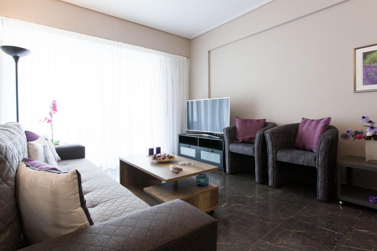 Deluxe 2 bdrm apartment in Voula