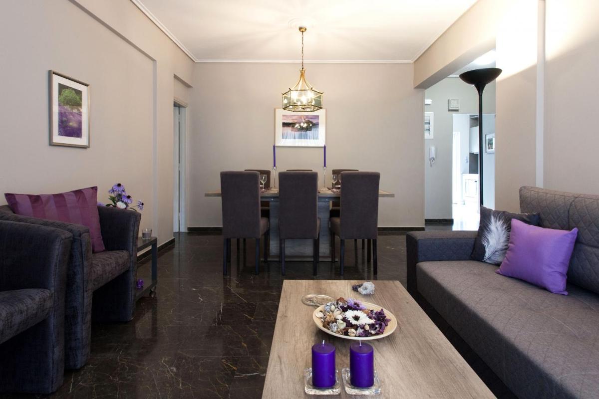Deluxe 2 bdrm apartment in Voula