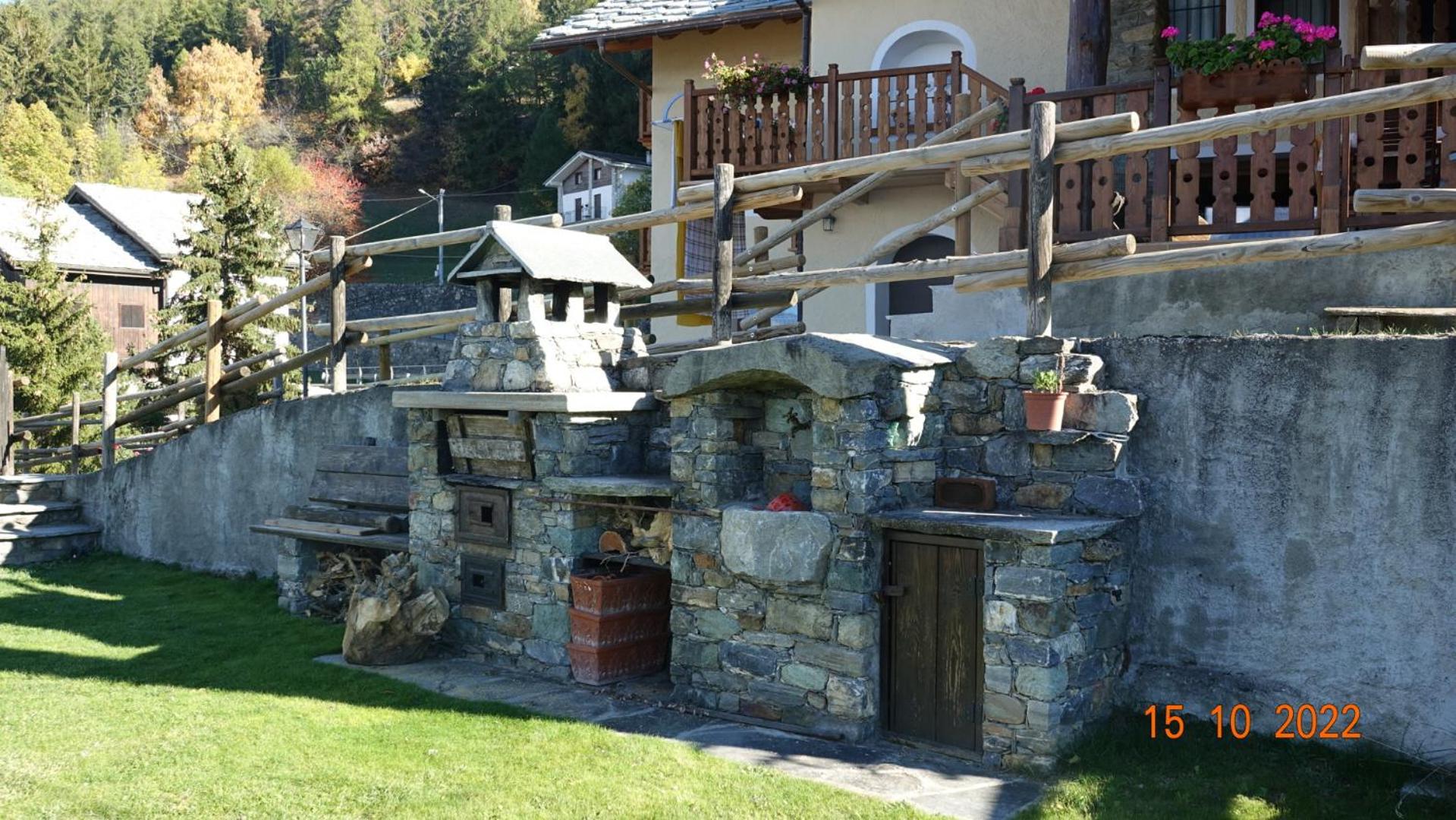 Photo 12