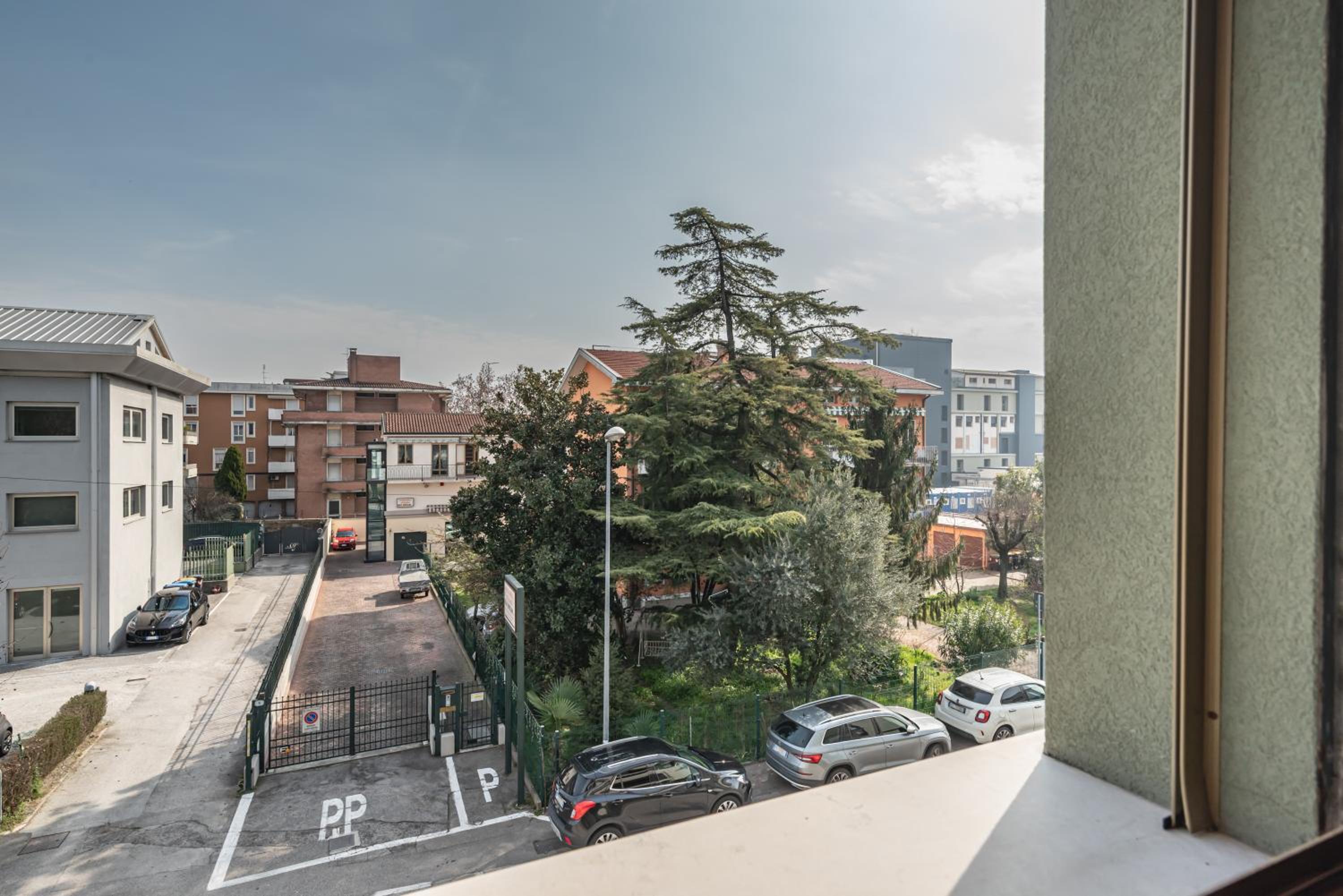 GuestHost - Padova Palestro Pastel Apartment view 3