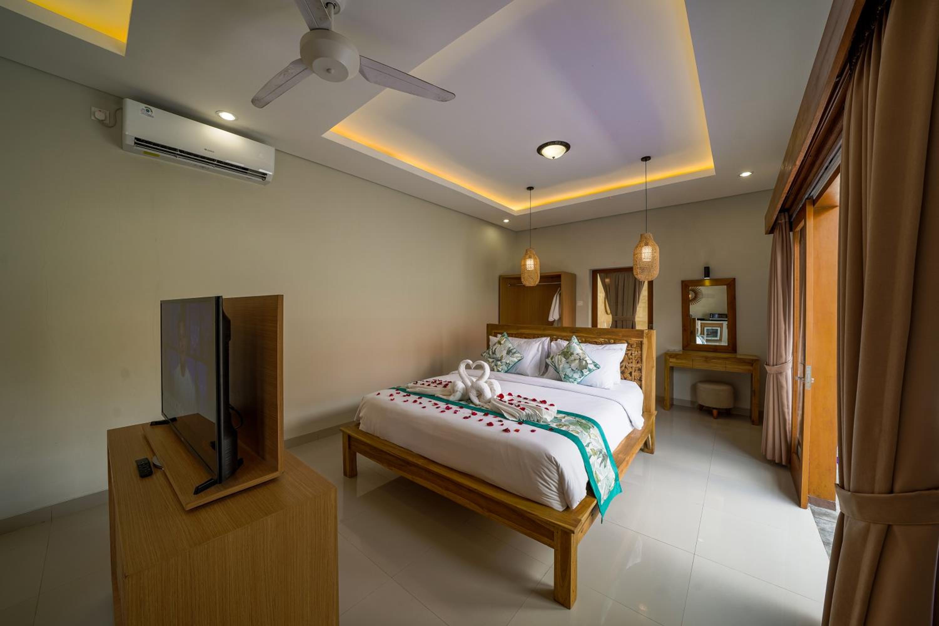 Three Brothers Bali Legian Bungalows & Villas