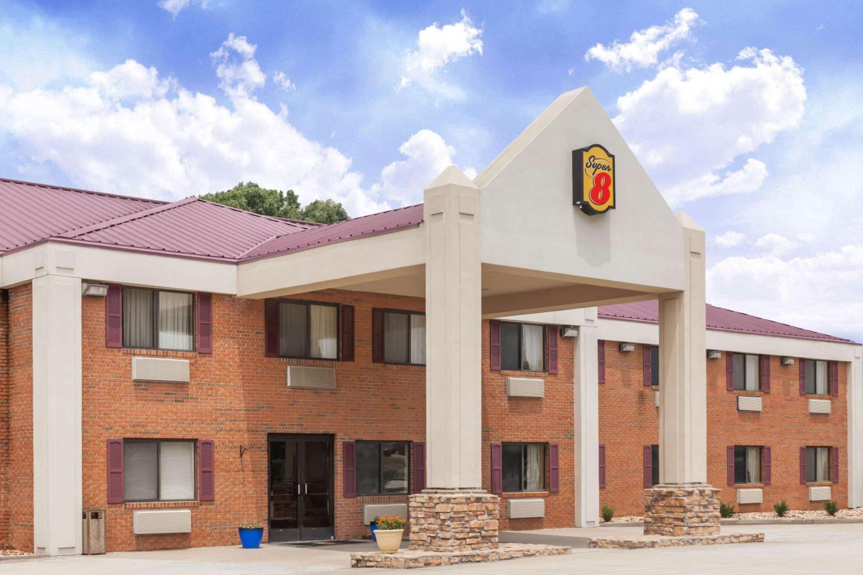 Hotel Super 8 by Wyndham Eddyville/Kuttawa