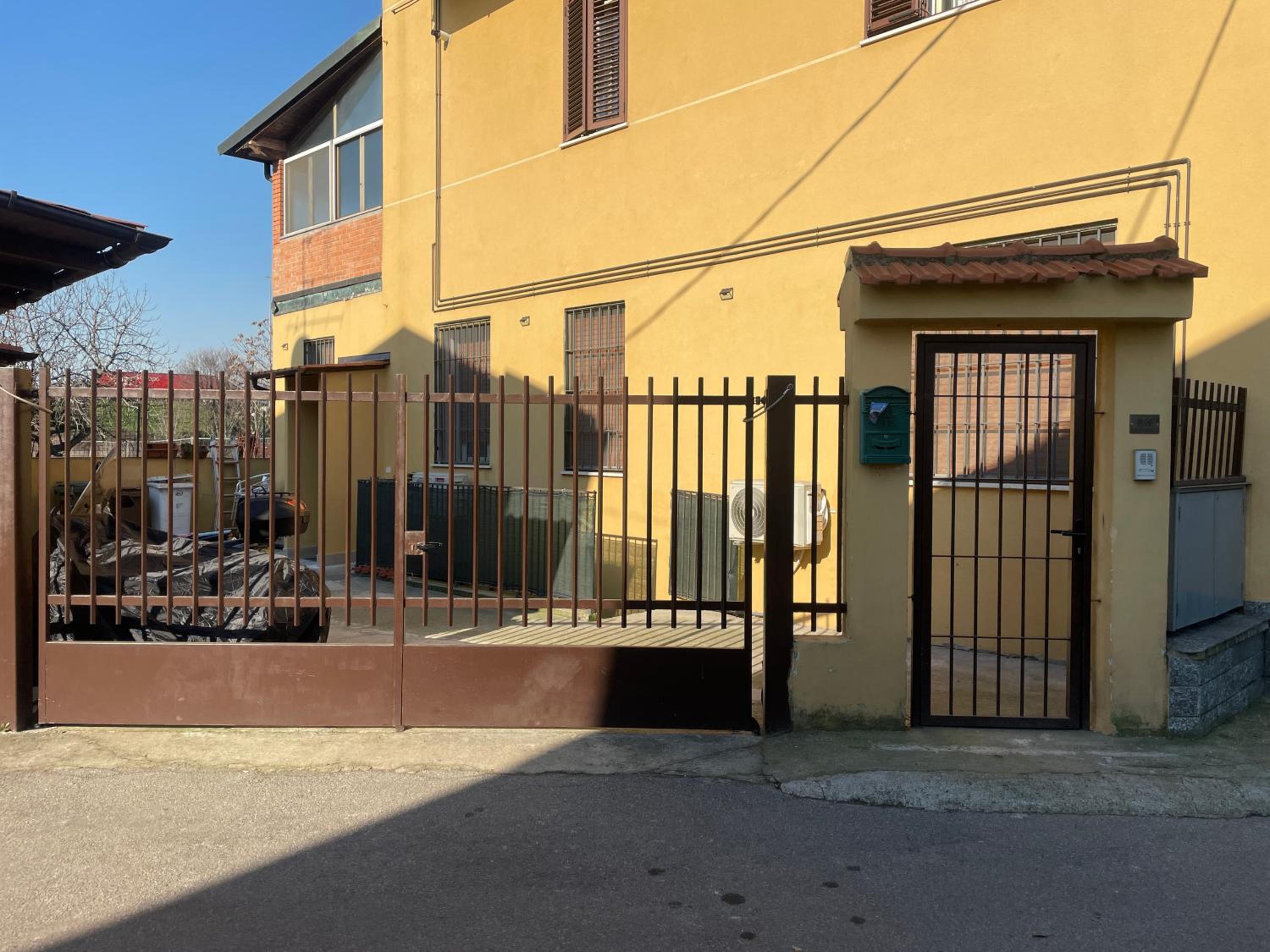 Roberta House Il Tuo Rifugio per Concerti, Eventi e Fiere
