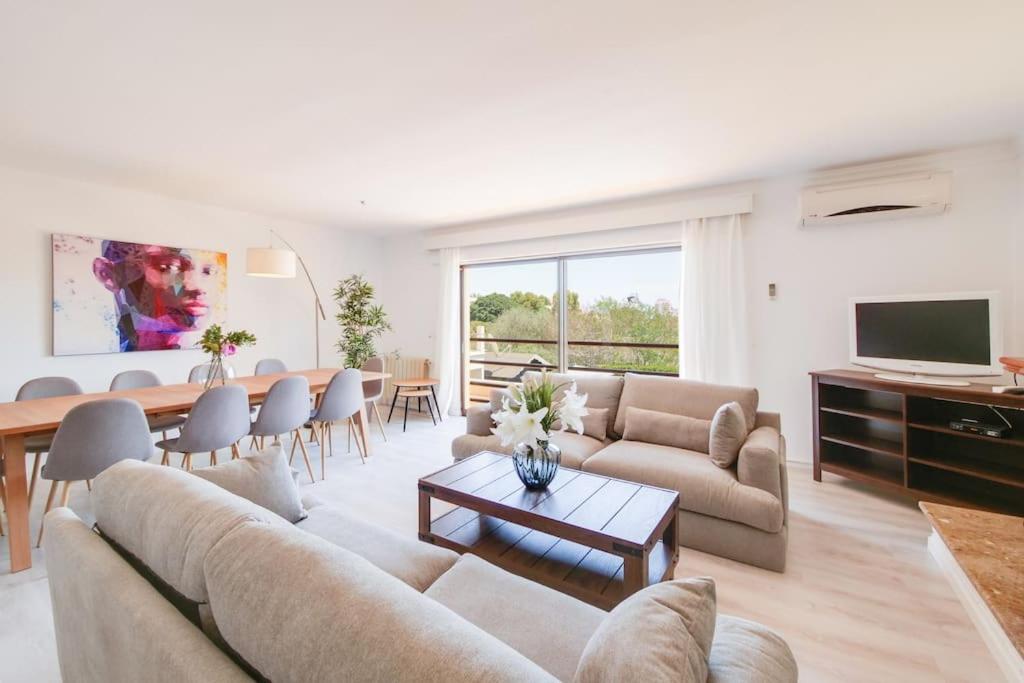 TRES PALMERAS moderne Villa, Pool 5 Minuten zum Strand, Klima, schnelles Wifi